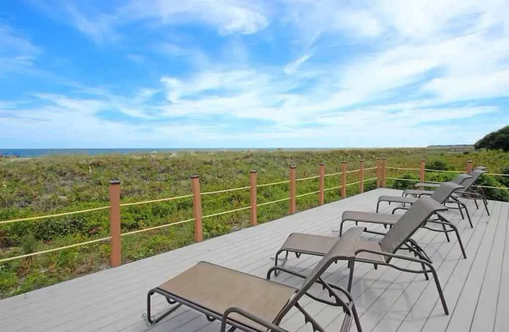 Balcony/Terrace in Ocean View at Island Club