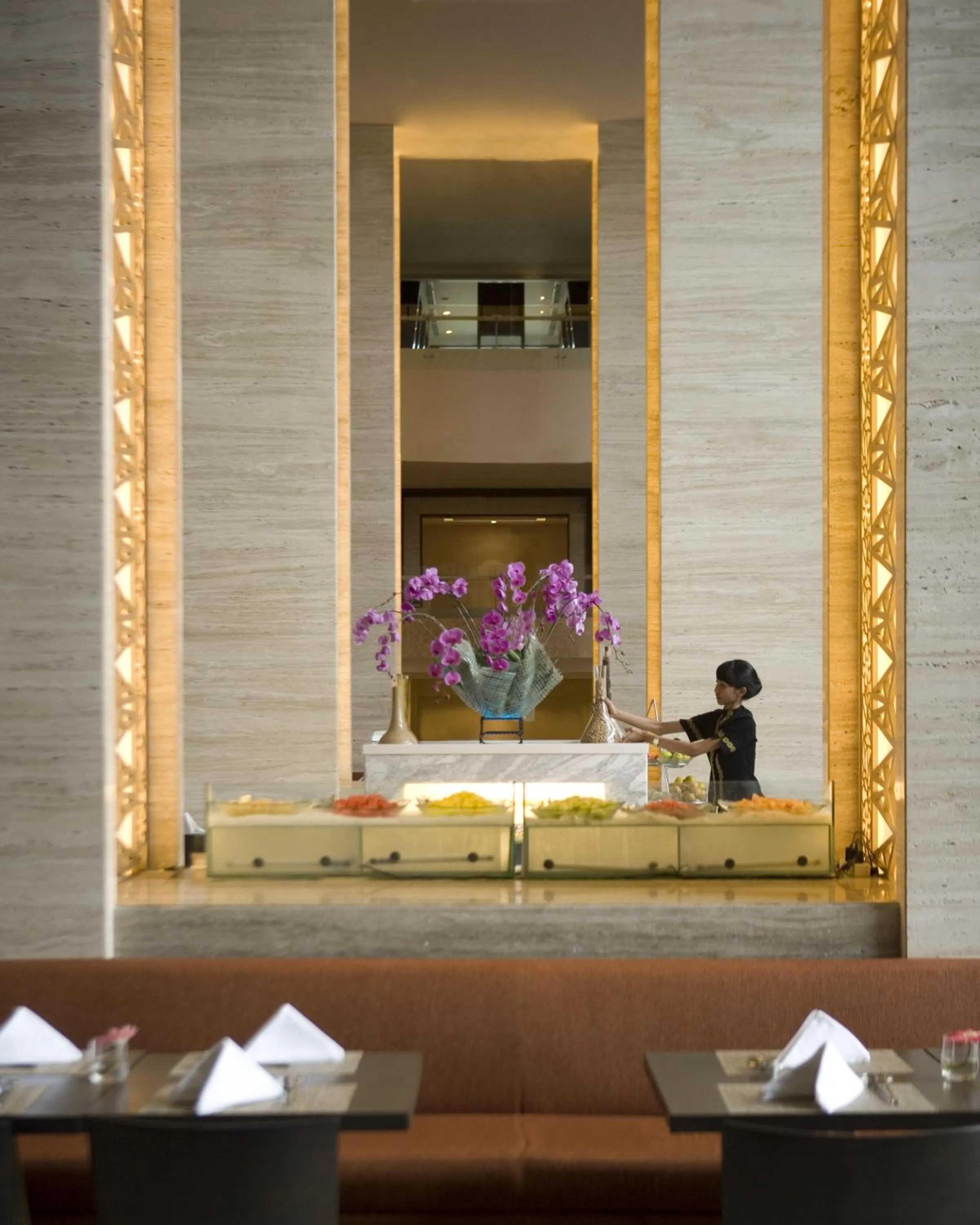 Restaurant/places to eat in Hotel Santika Premiere Slipi Jakarta