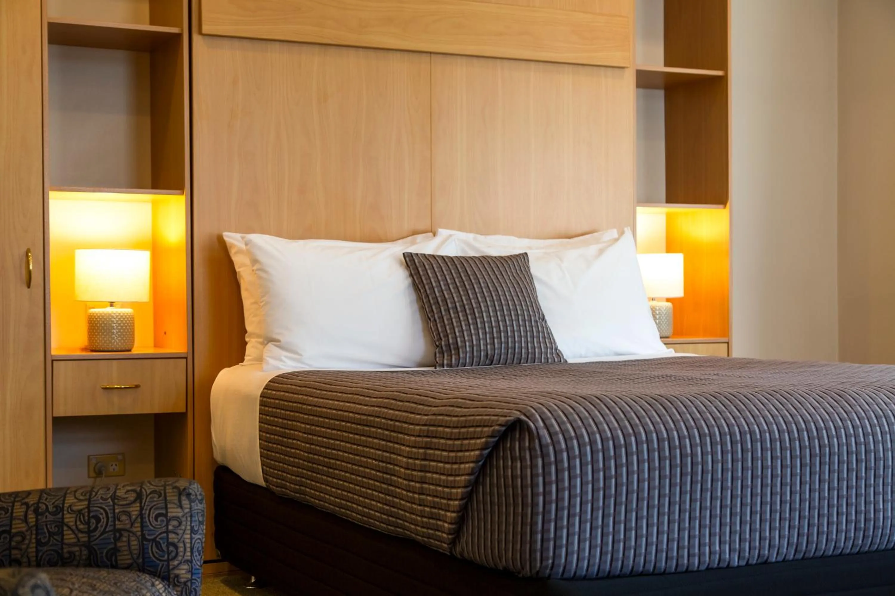 Bed in Greenlane Manor Motel