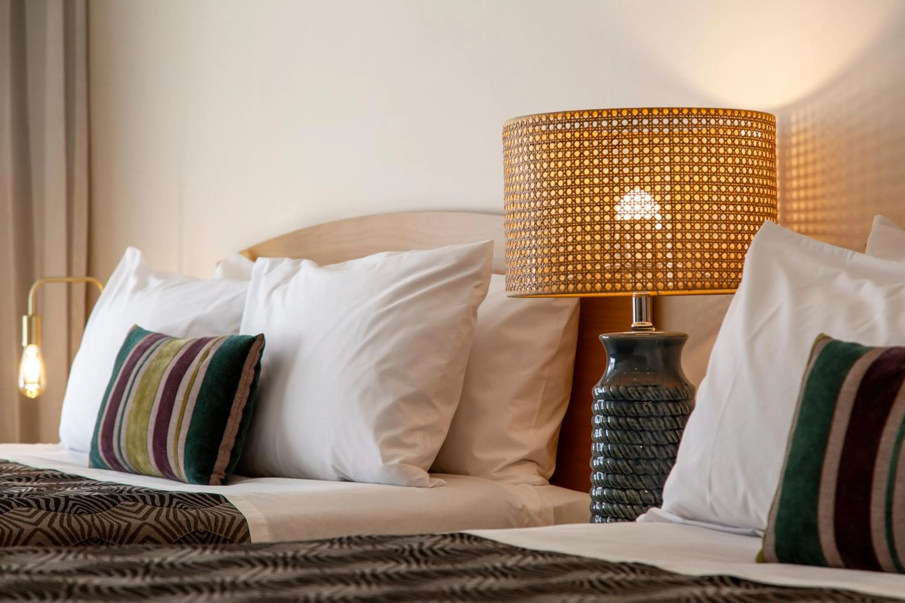 Bed in Greenlane Manor Motel