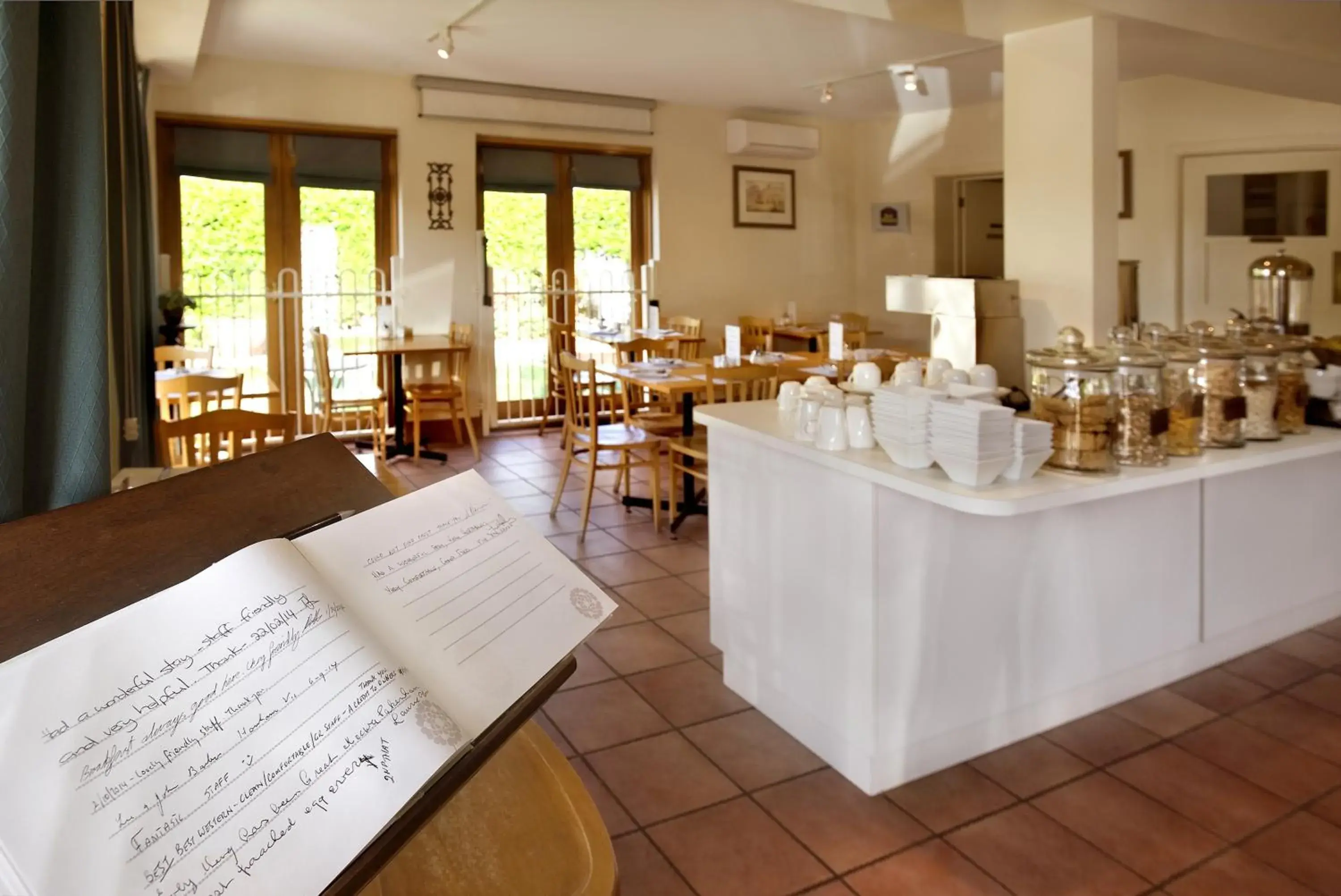 Restaurant/places to eat in Admiralty Inn Restaurant/places to eat in Admiralty Inn