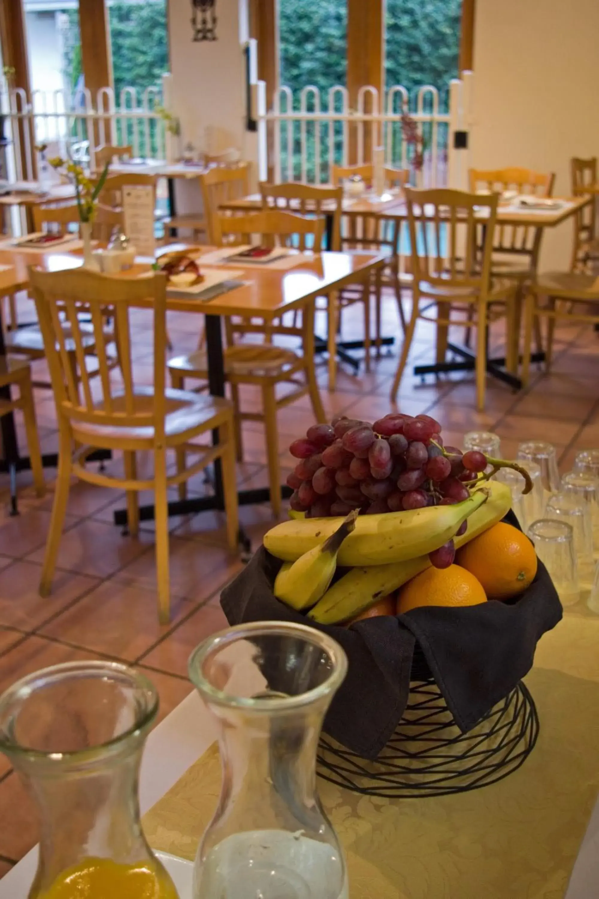 Restaurant/places to eat in Admiralty Inn Restaurant/places to eat in Admiralty Inn