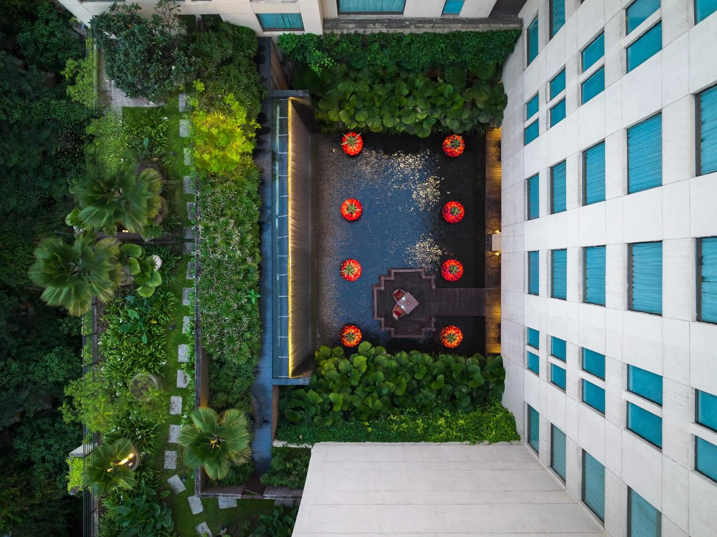 Restaurant/places to eat in Hyatt Pune