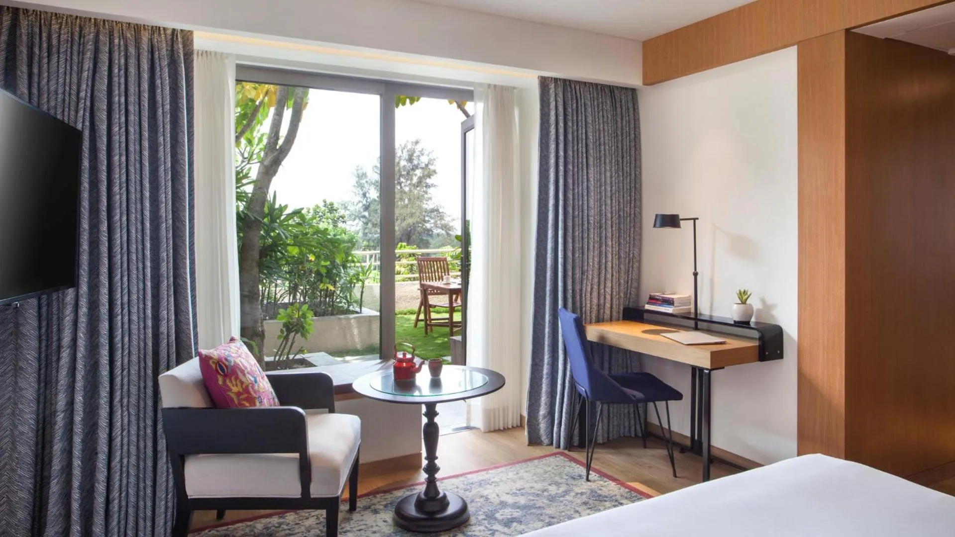 Living room, Bed in Hyatt Centric MG Road Bangalore