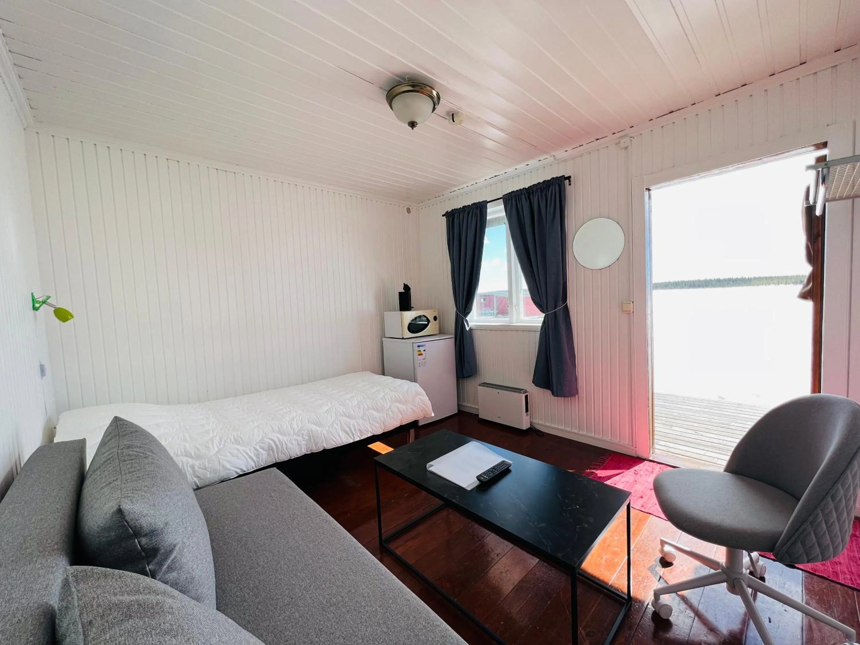 Photo of the whole room, Bed in Camp Alta Kiruna