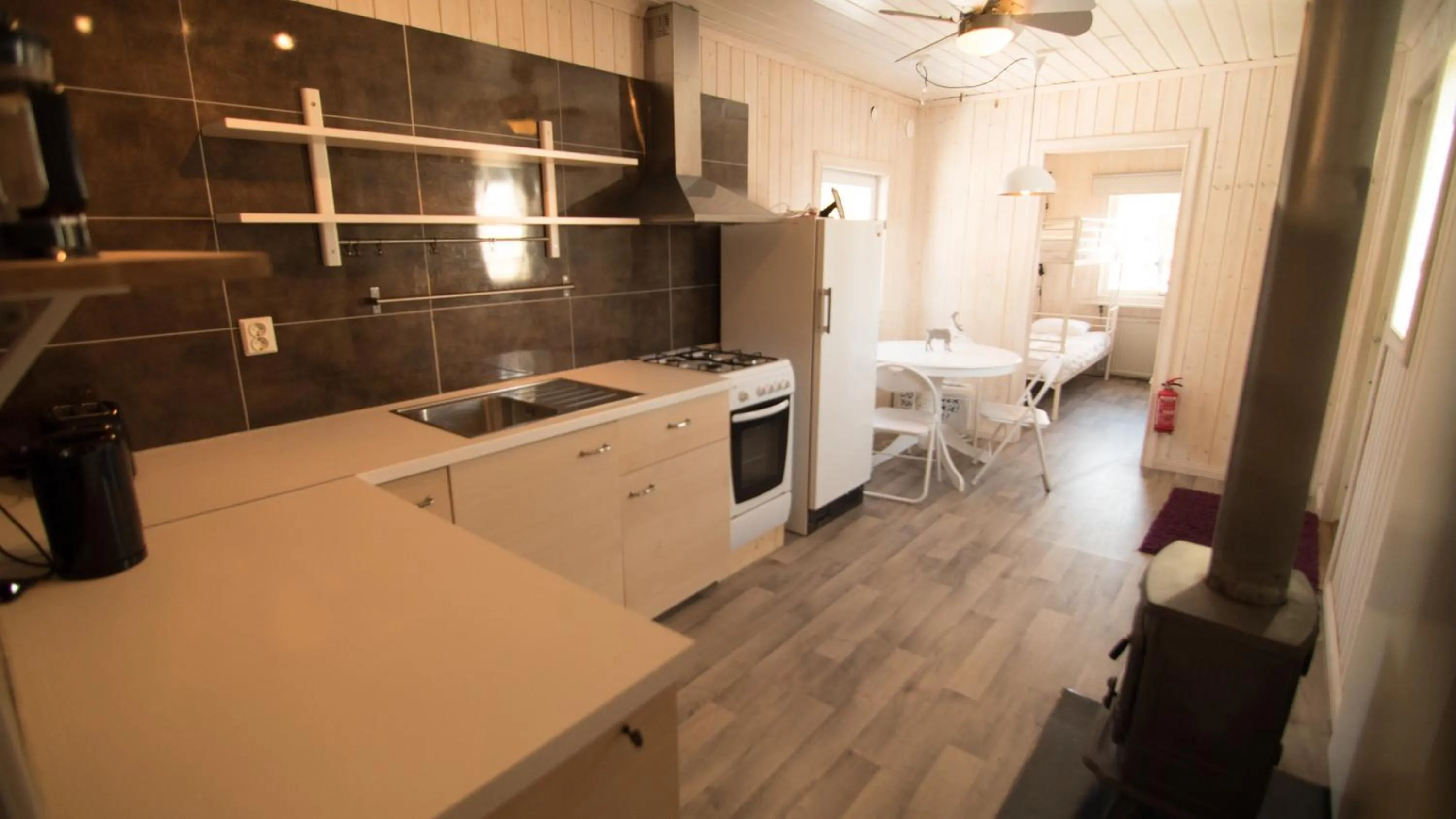 Kitchen or kitchenette, Bed in Camp Alta Kiruna