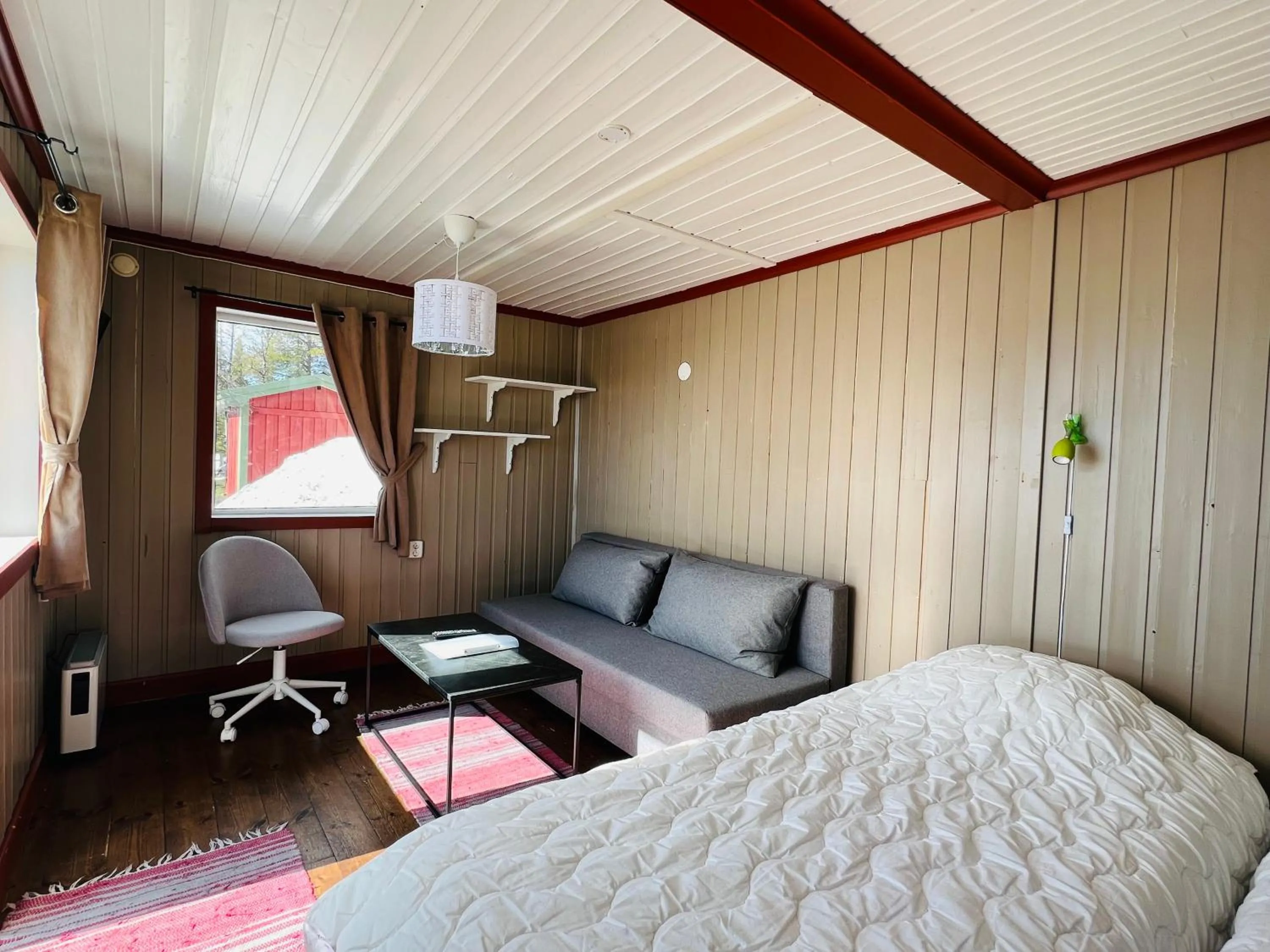 Photo of the whole room, Bed in Camp Alta Kiruna