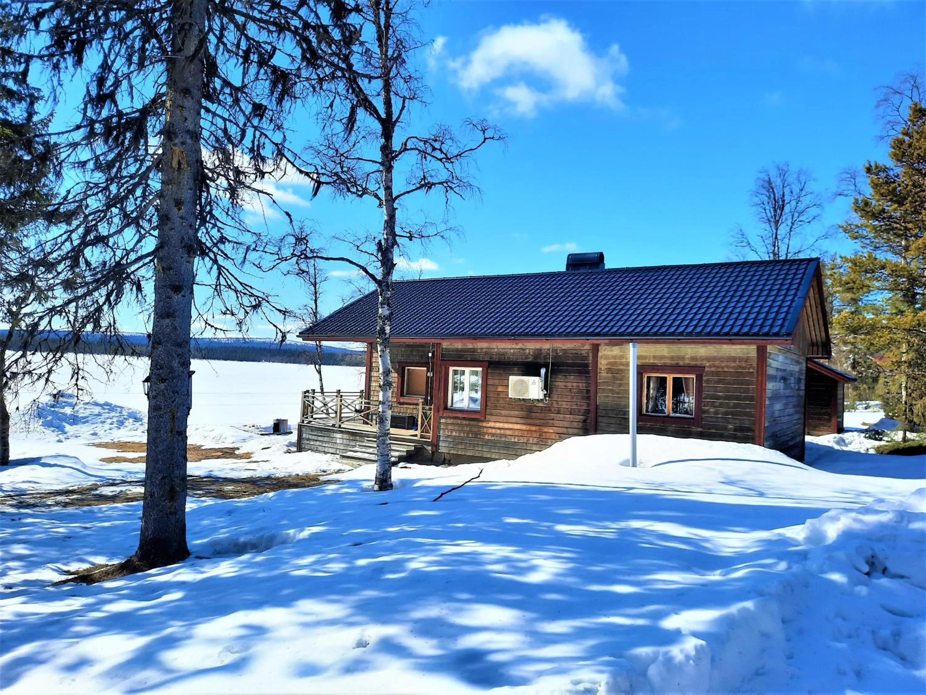 Facade/entrance in Camp Alta Kiruna