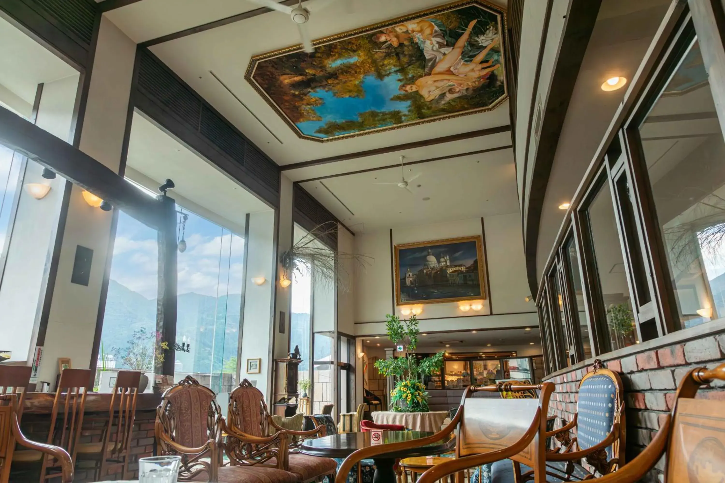 Lounge or bar in Sasara Lounge or bar in Sasara