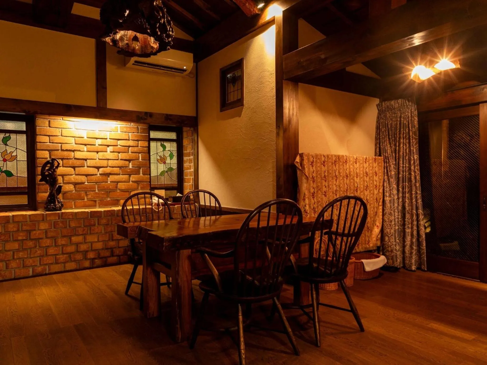 Restaurant/places to eat in Sasara