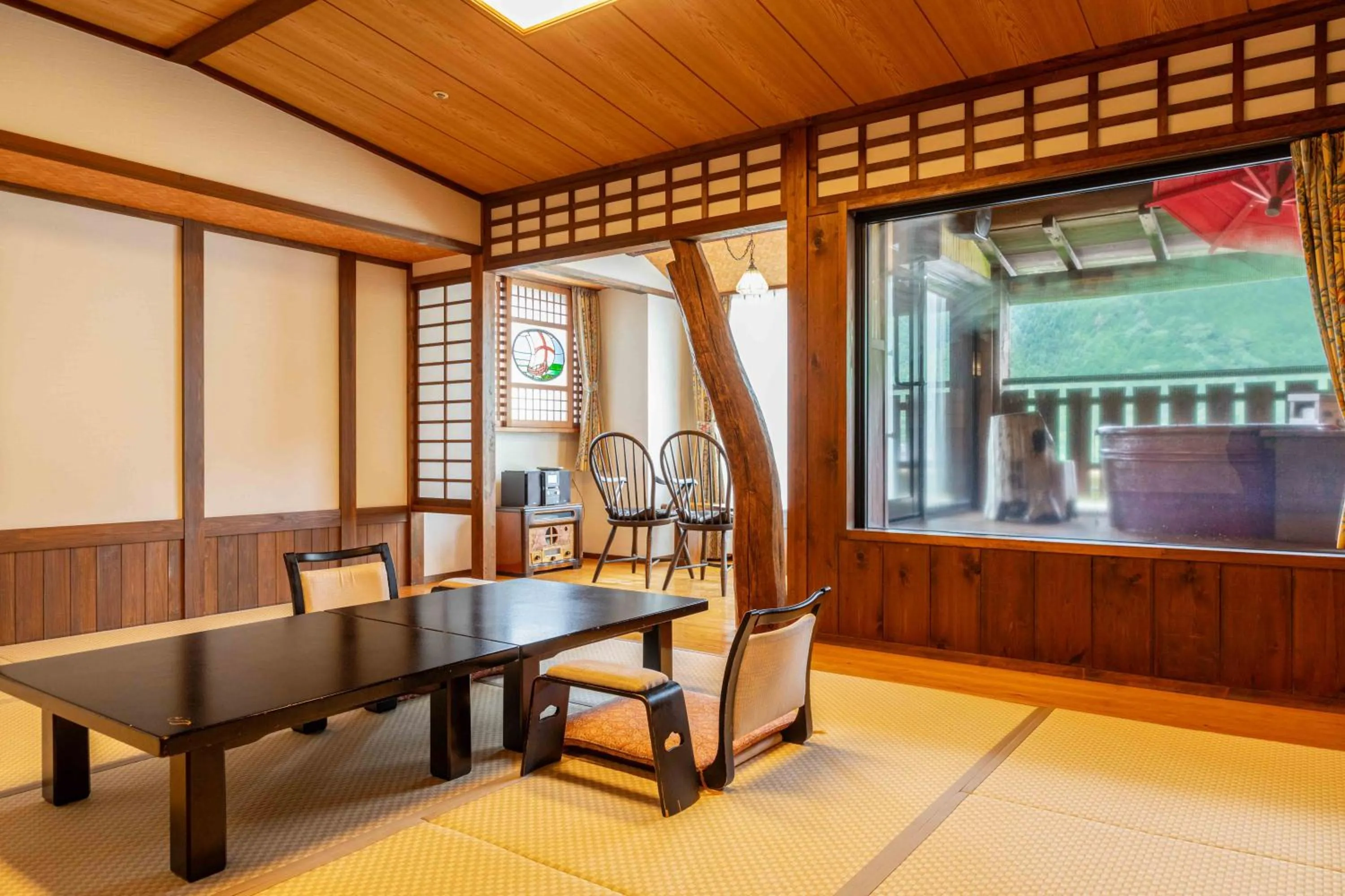 Photo of the whole room in Sasara