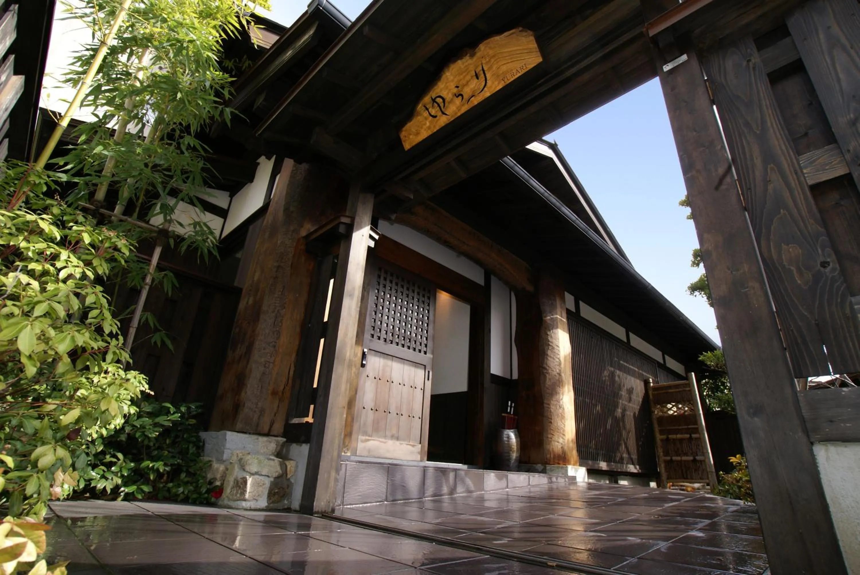 Facade/entrance in Sasara