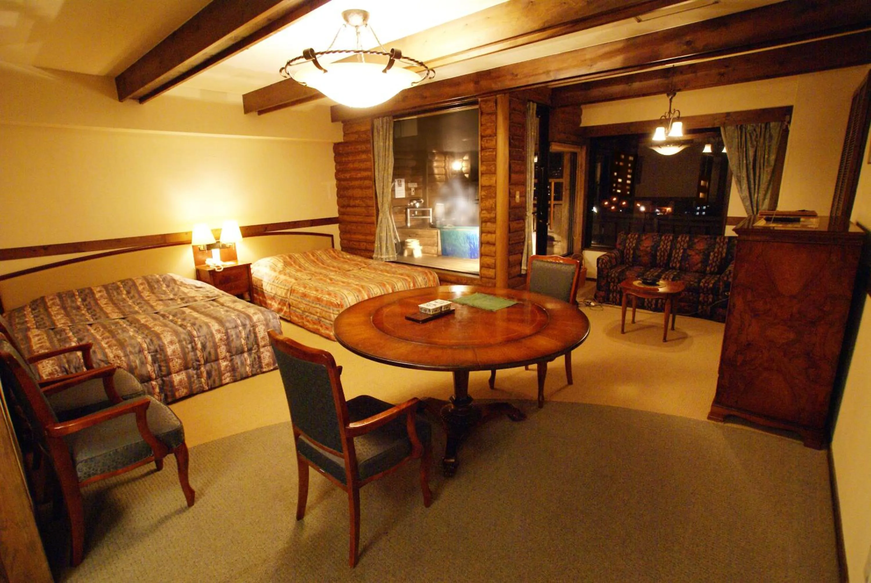 Photo of the whole room in Sasara