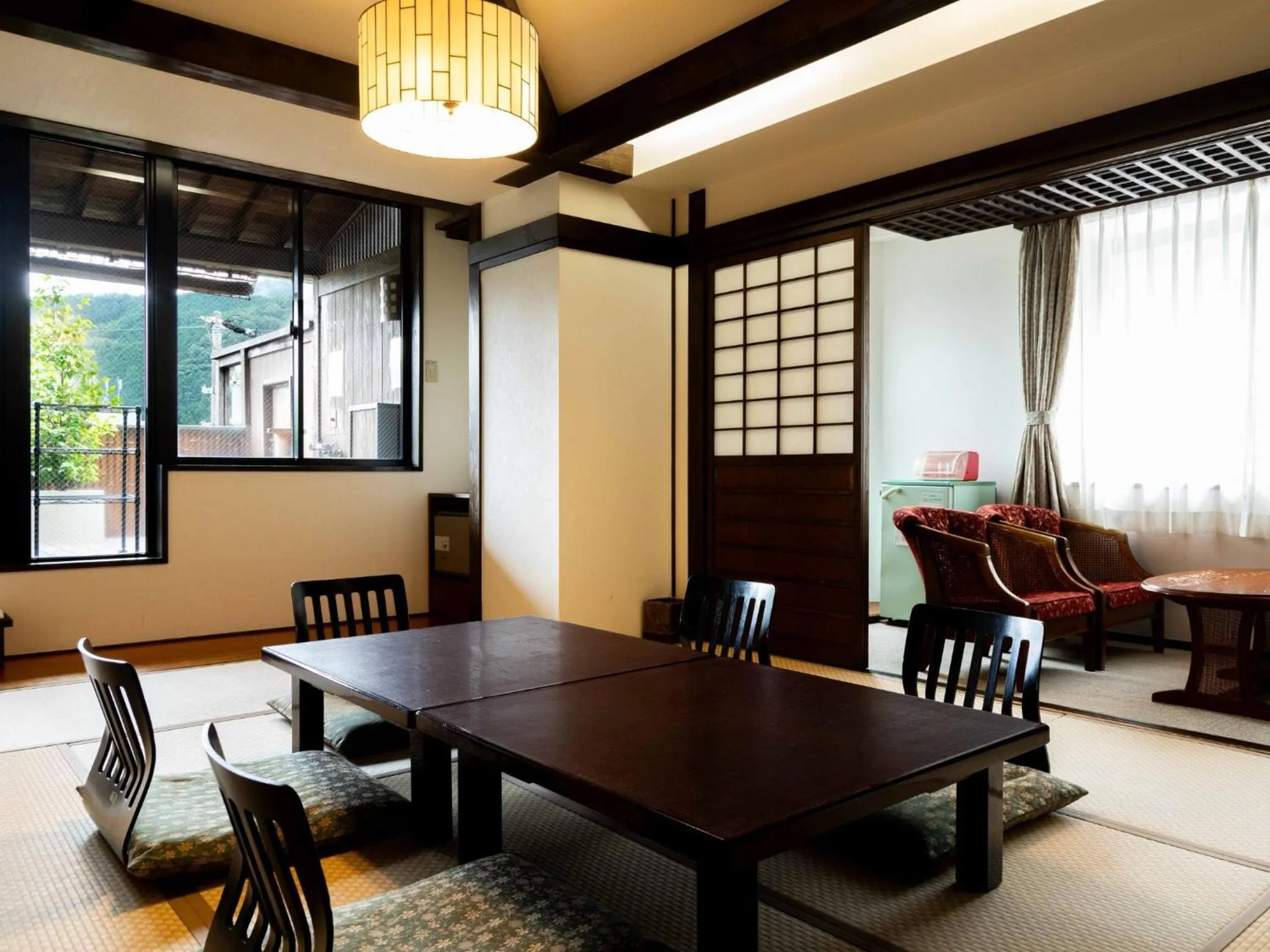 Photo of the whole room in Sasara