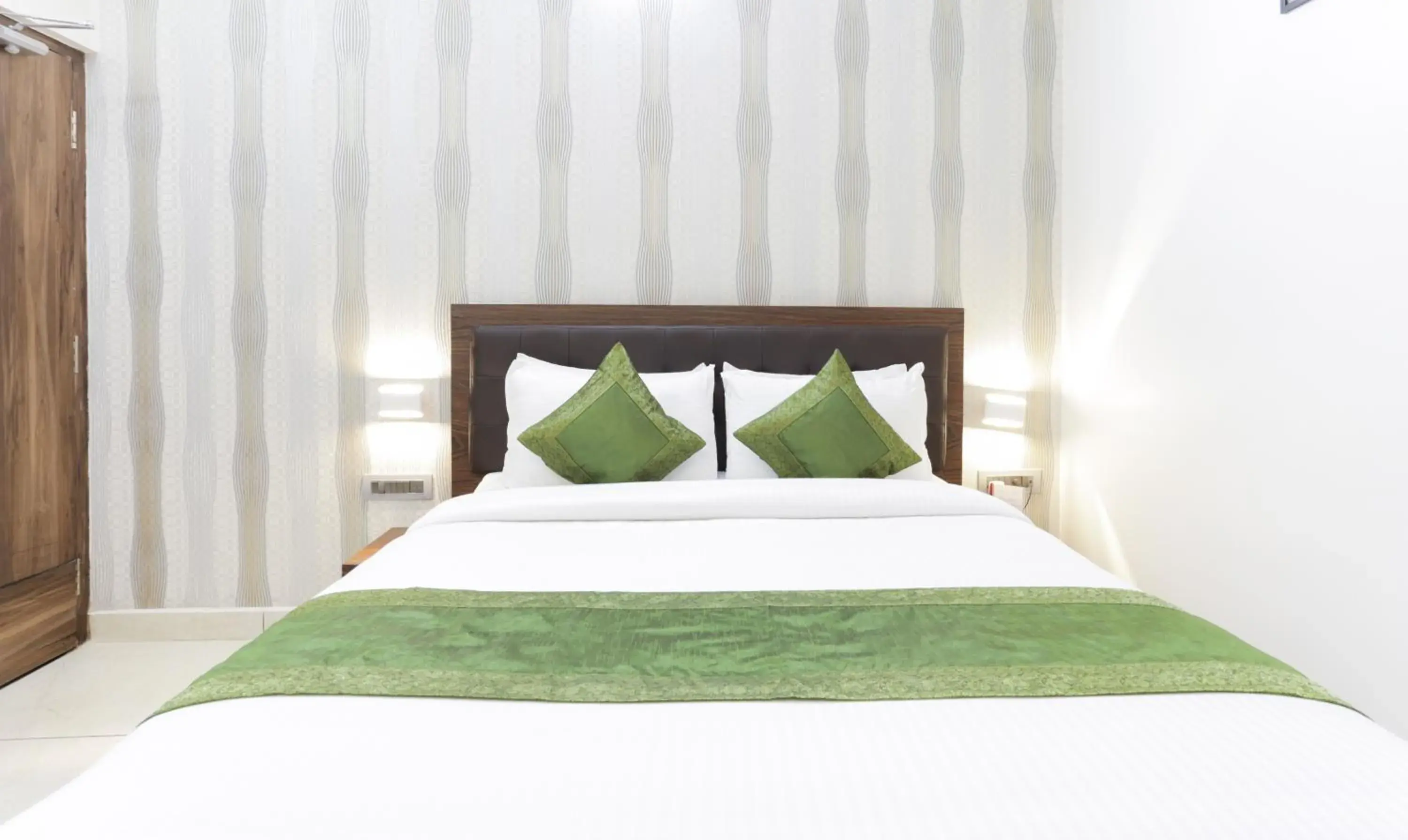 Bedroom, Bed in Treebo Sandpipers Kushalnagar Bedroom, Bed in Treebo Sandpipers Kushalnagar