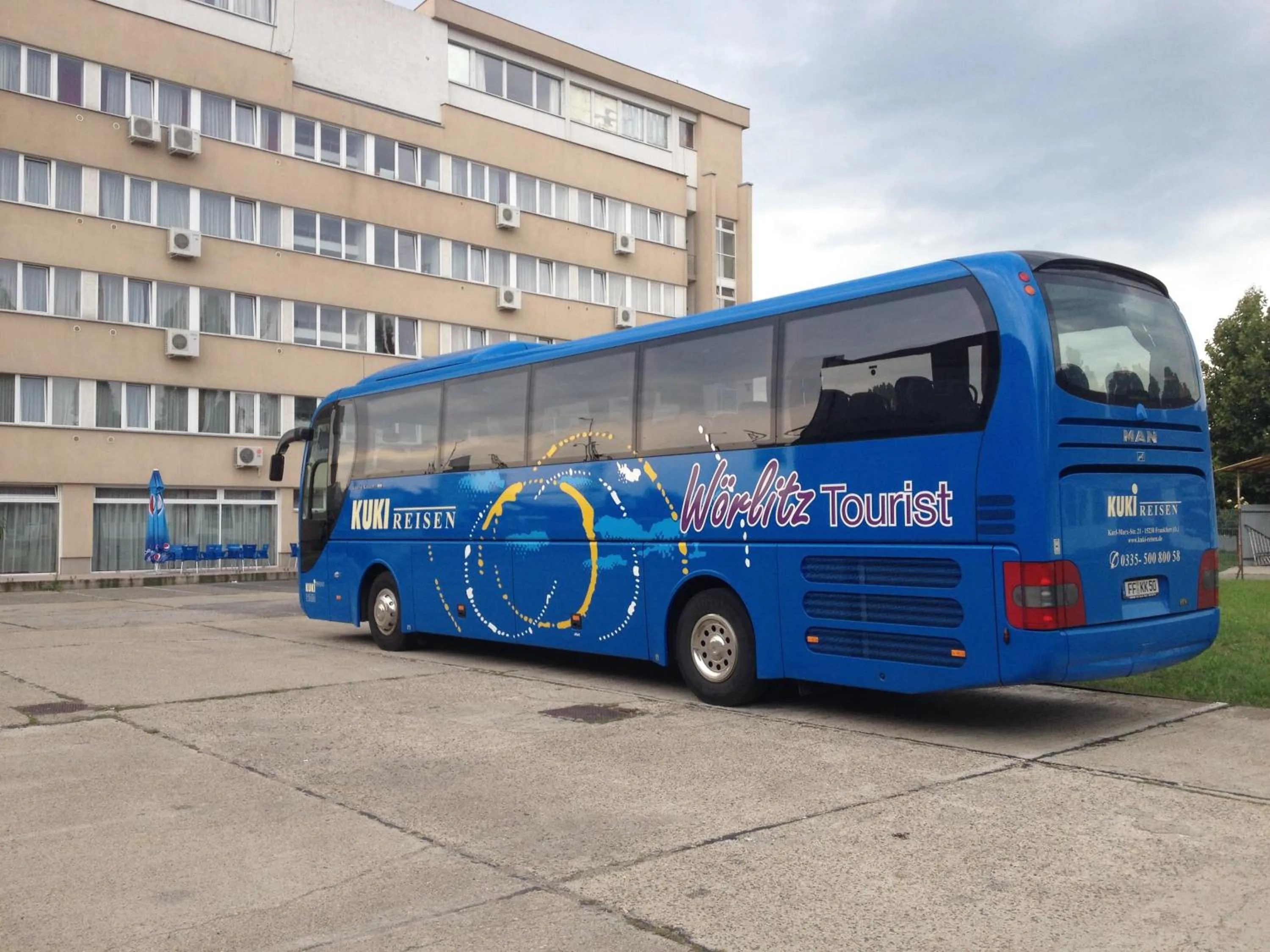 Parking in Canada Hotel Budapest