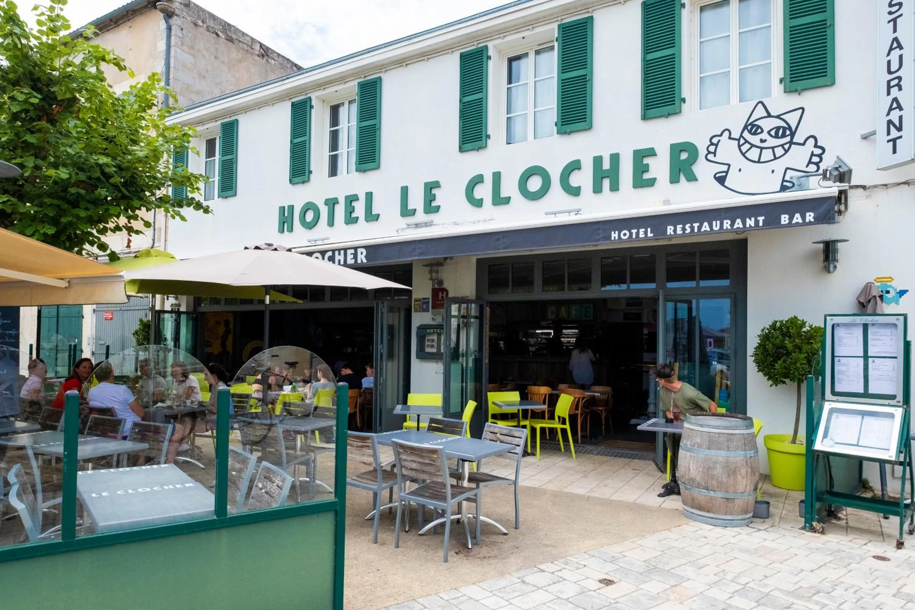 Property building in Hotel Le Clocher