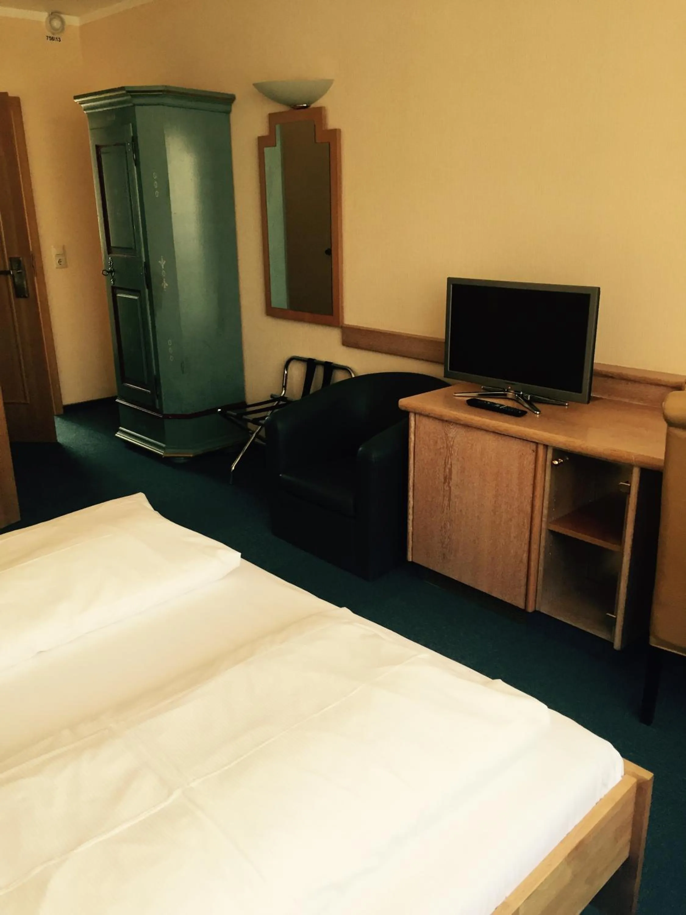 TV and multimedia, Bed in Hotel Gerber