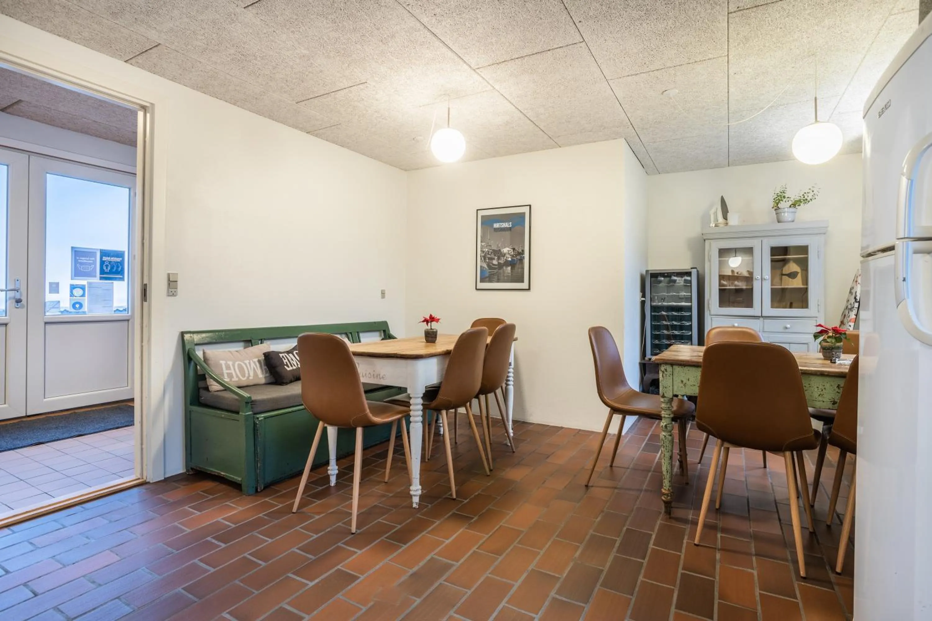 Kitchen or kitchenette in B&B by the Sea Hirtshals