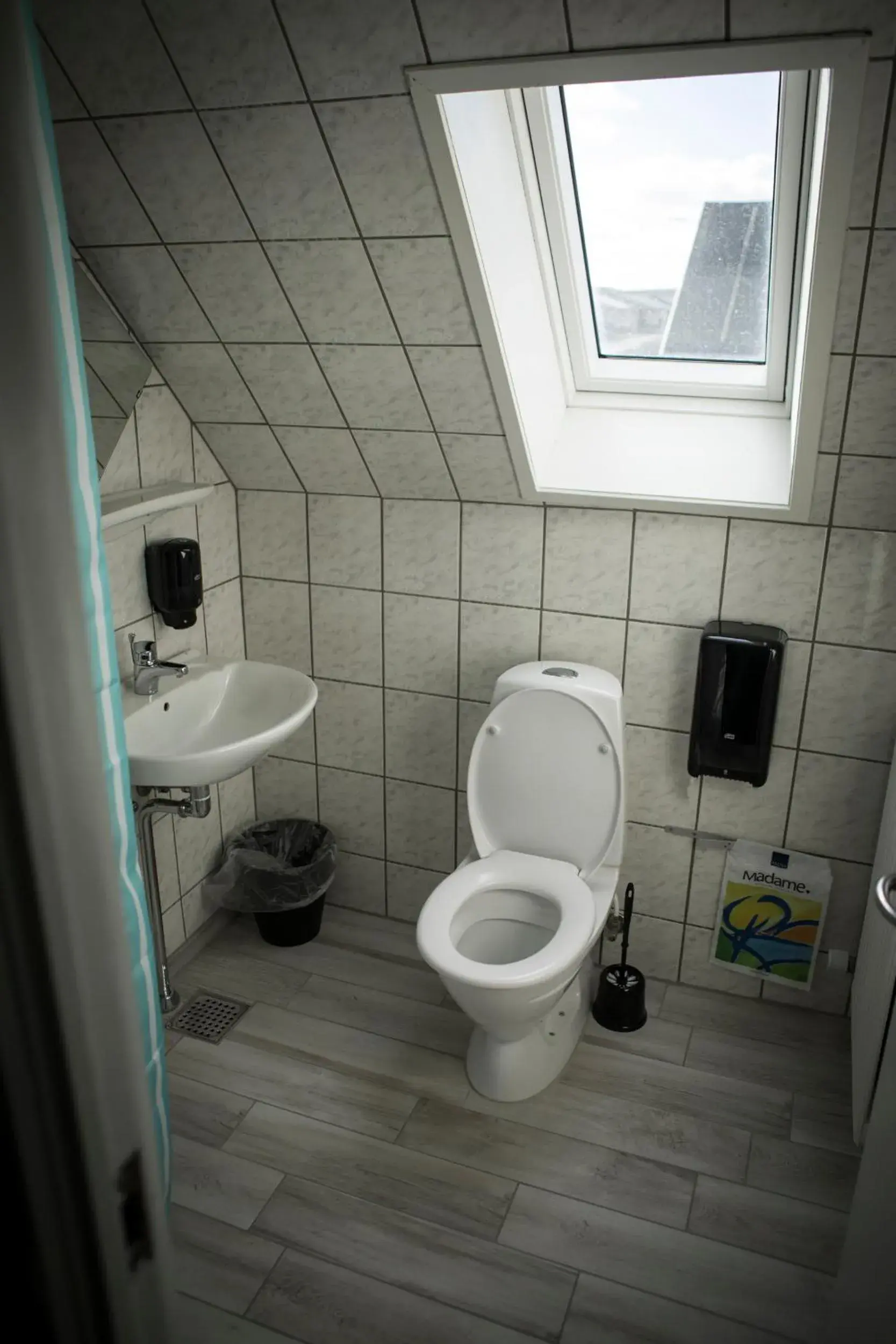 Triple Room with Private External Bathroom in B&B by the Sea Hirtshals Triple Room with Private External Bathroom in B&B by the Sea Hirtshals