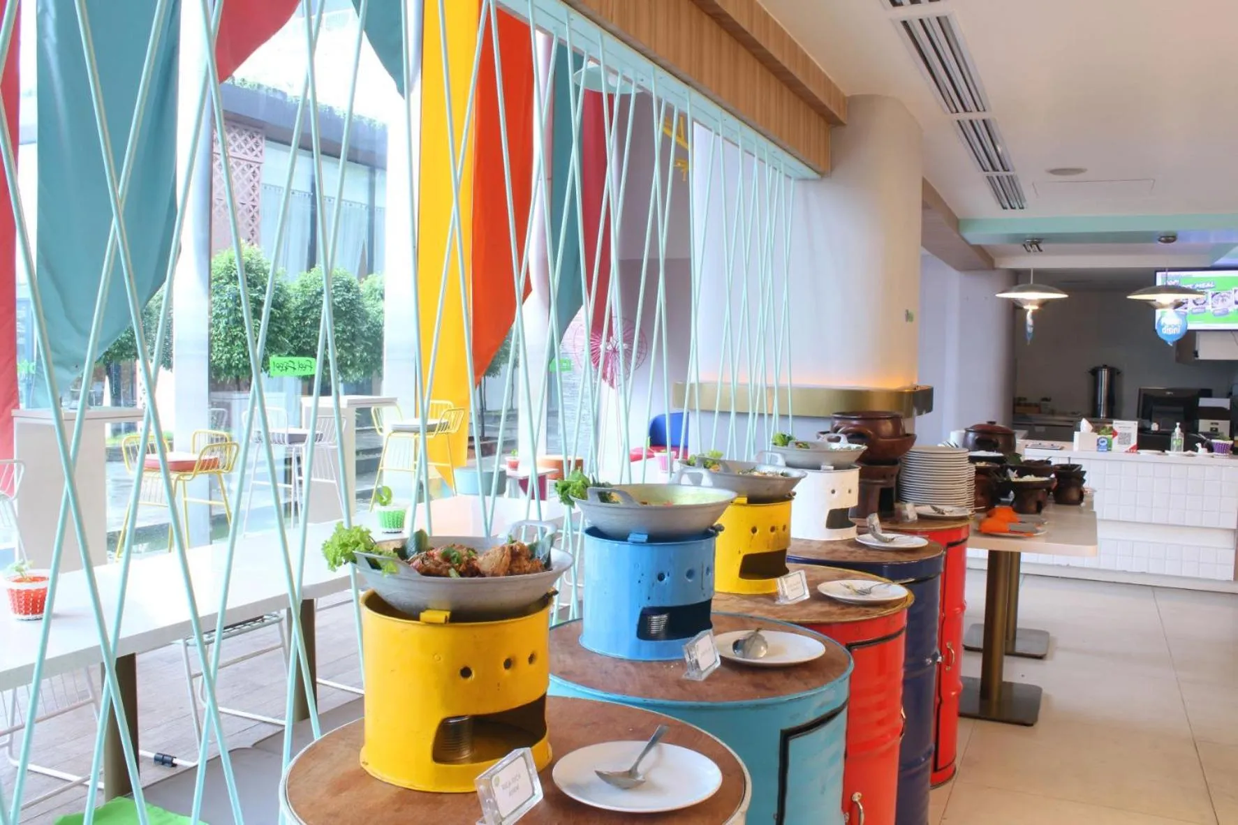 Breakfast in POP! Hotel Solo