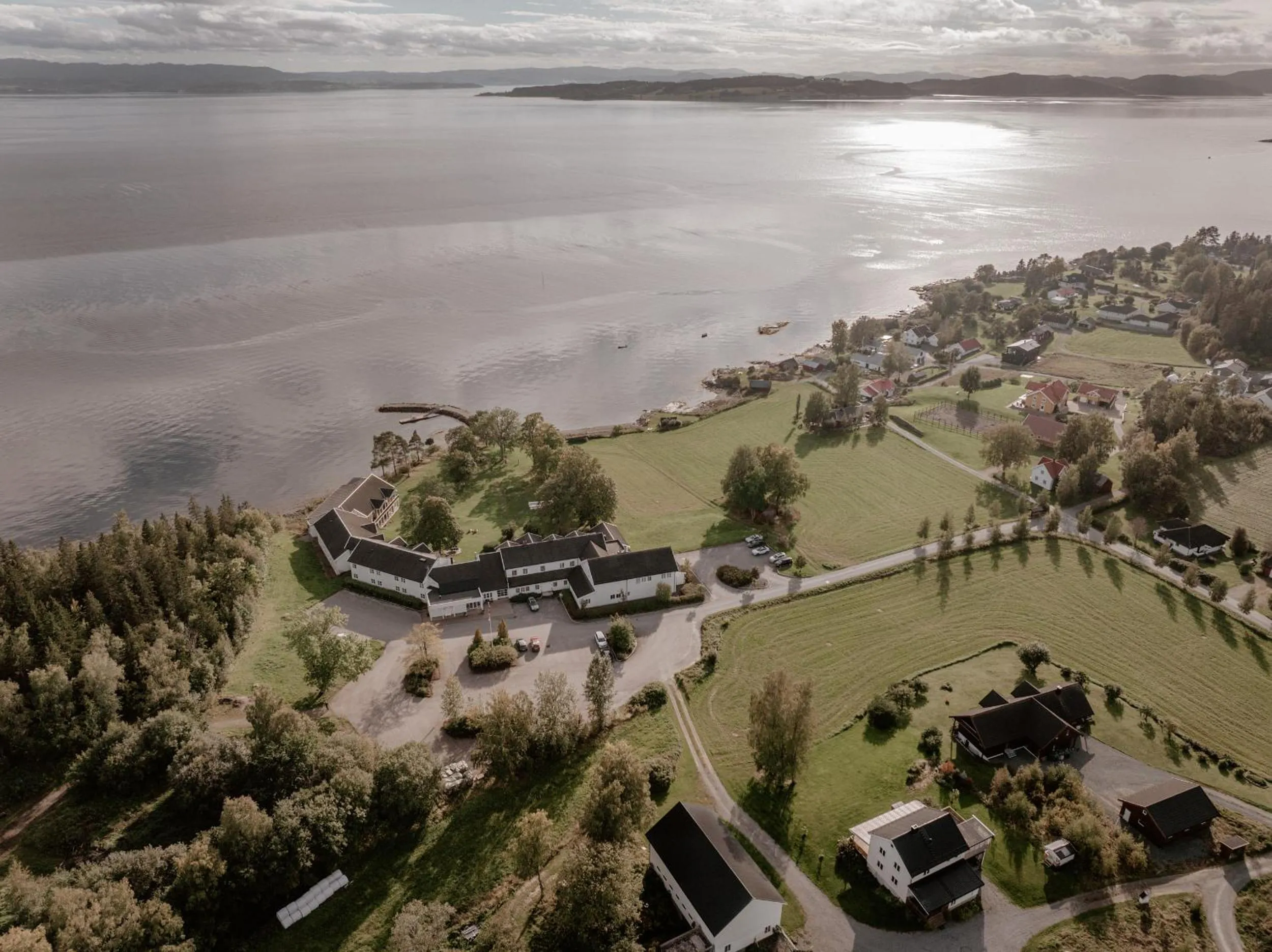 Property building in Jegtvolden Fjordhotell