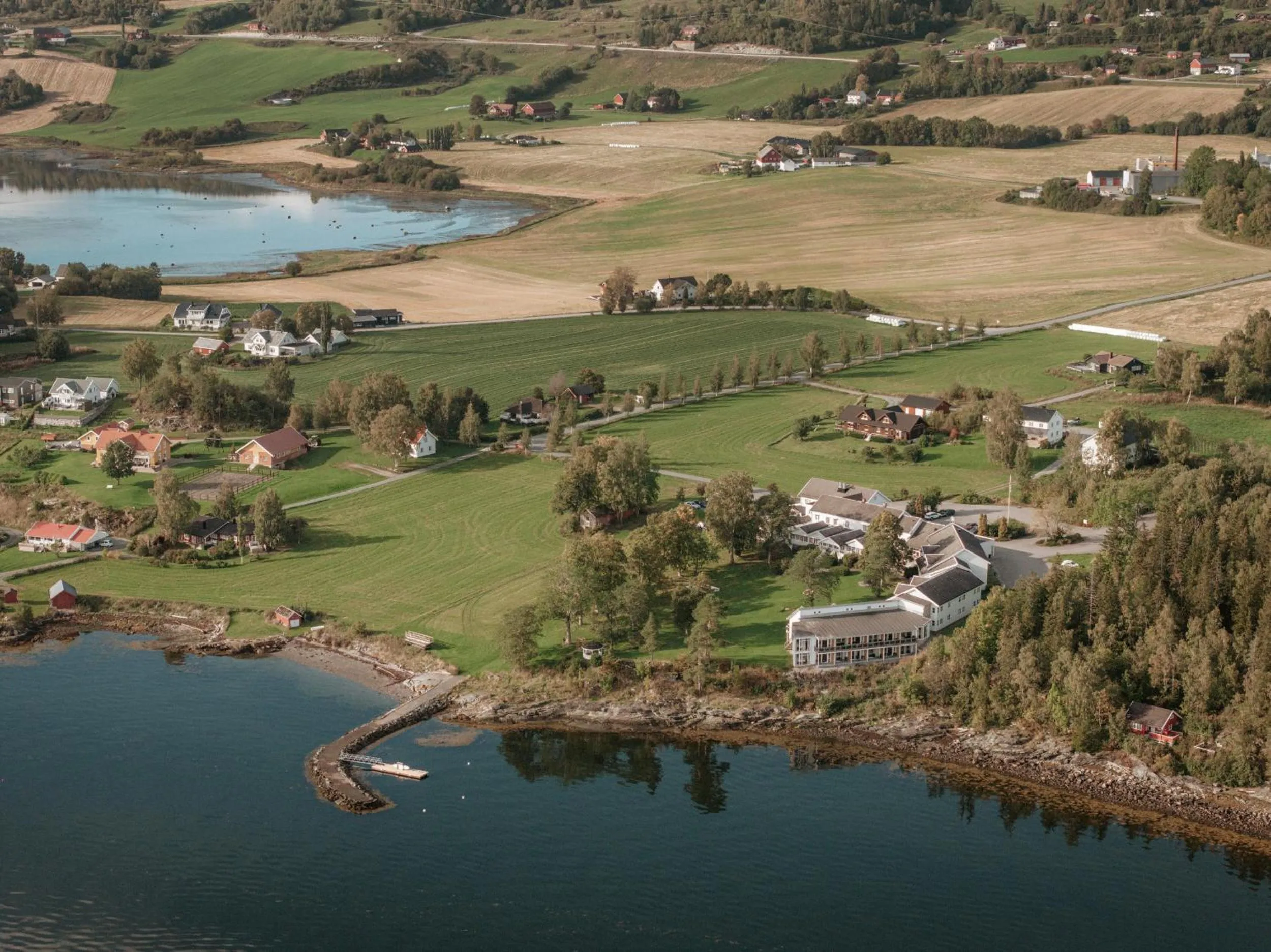 Property building in Jegtvolden Fjordhotell