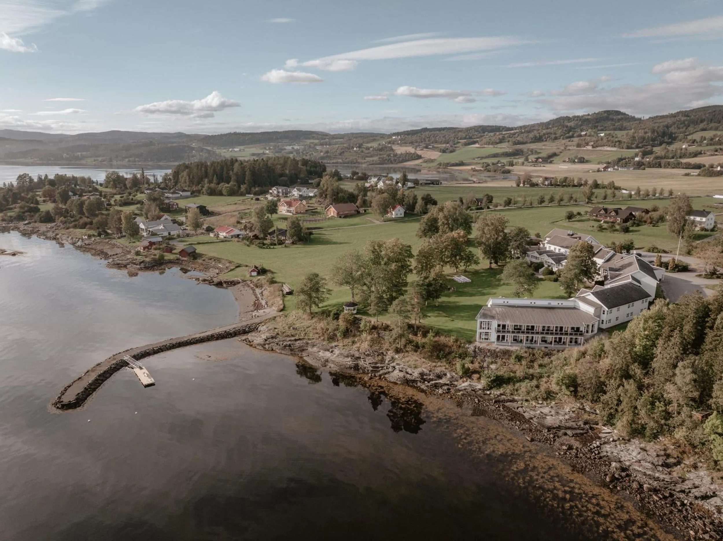 Property building in Jegtvolden Fjordhotell