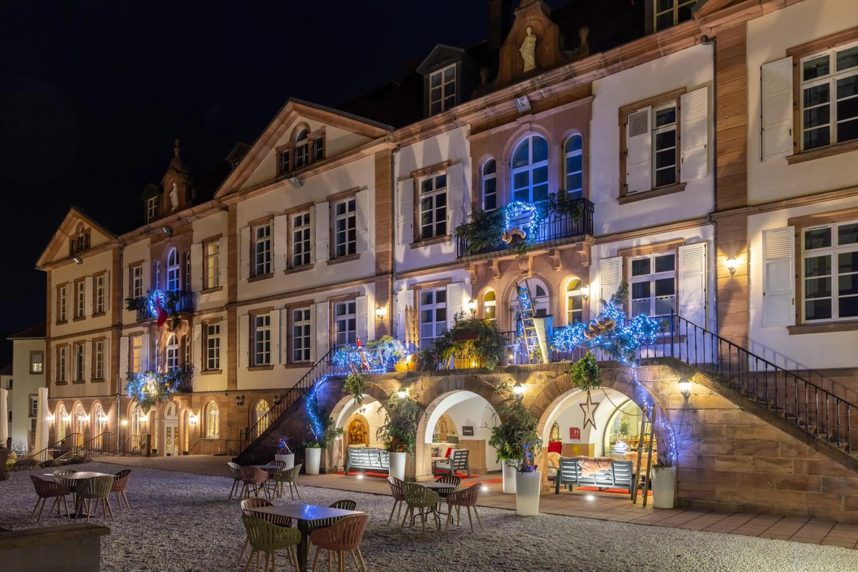 Night in Hôtel Val-Vignes Colmar Haut-Koenigsbourg, The Originals Relais