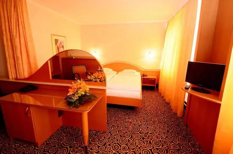 Double Room in Hotel Eroplán Double Room in Hotel Eroplán
