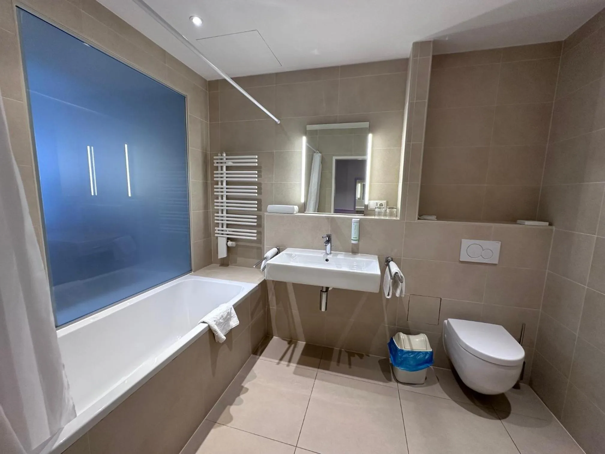 Bathroom in Hotel Caroline