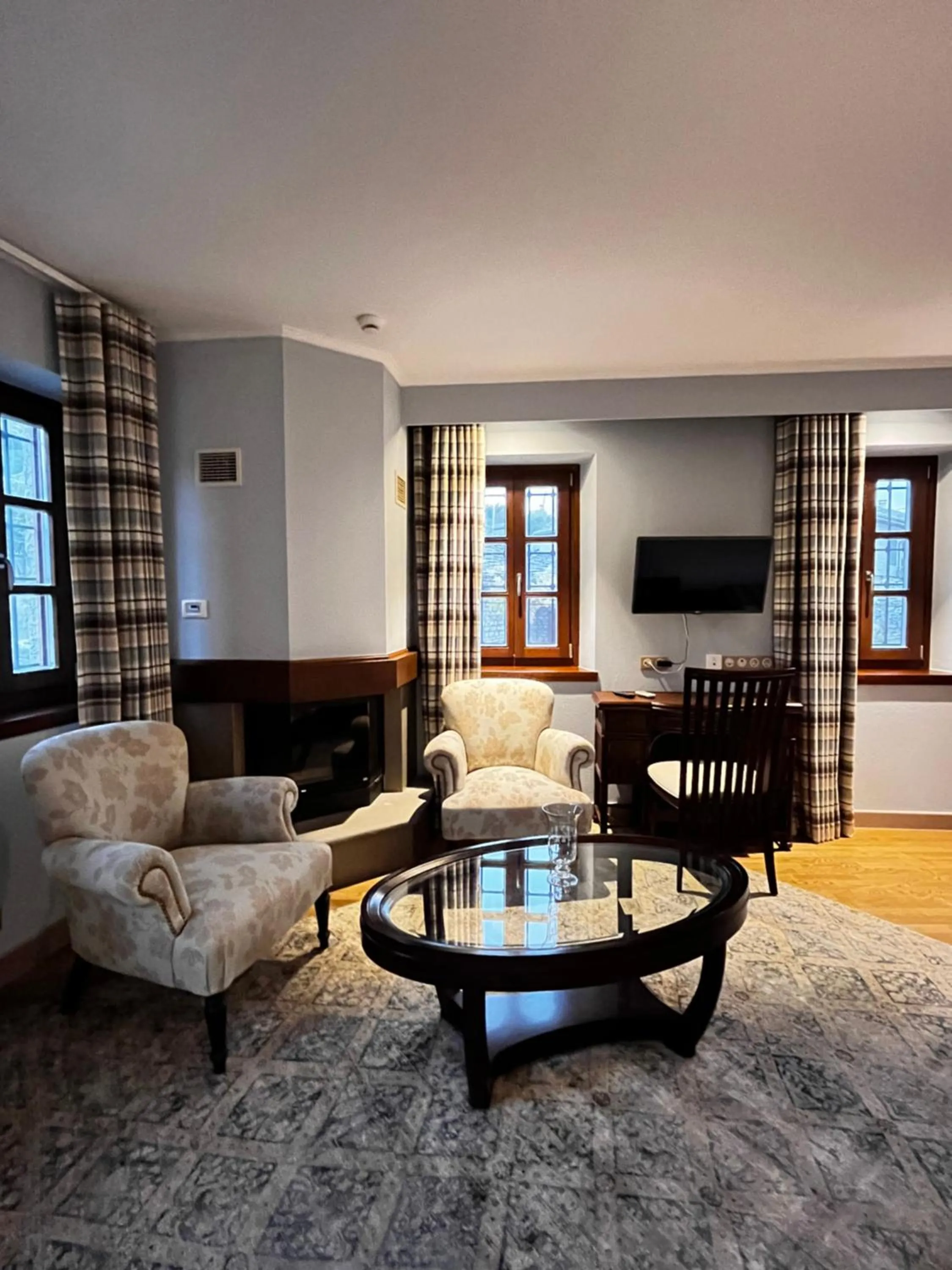 Living room in MounTrace Suites & SPA