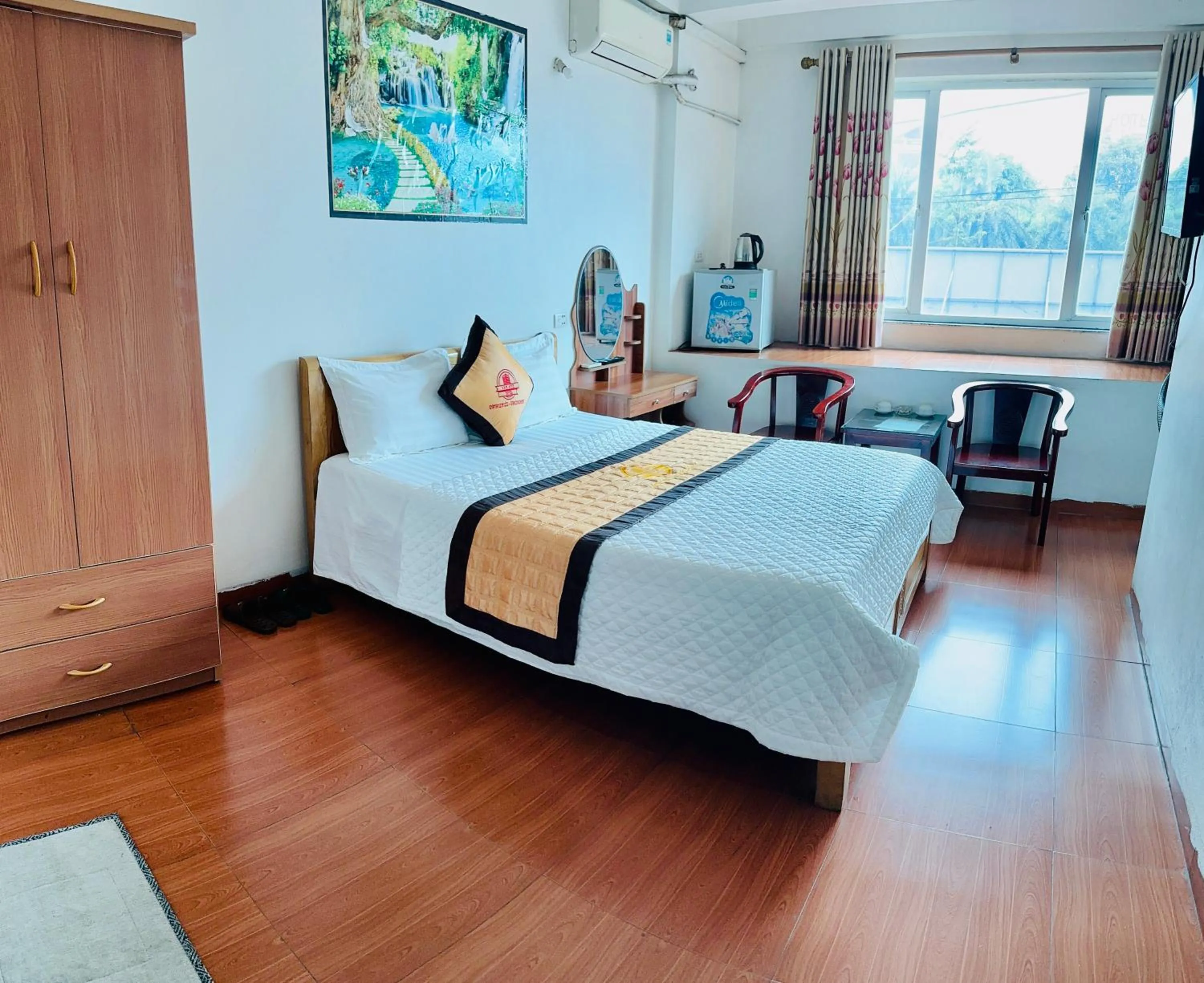 Bed in Van Anh Hotel