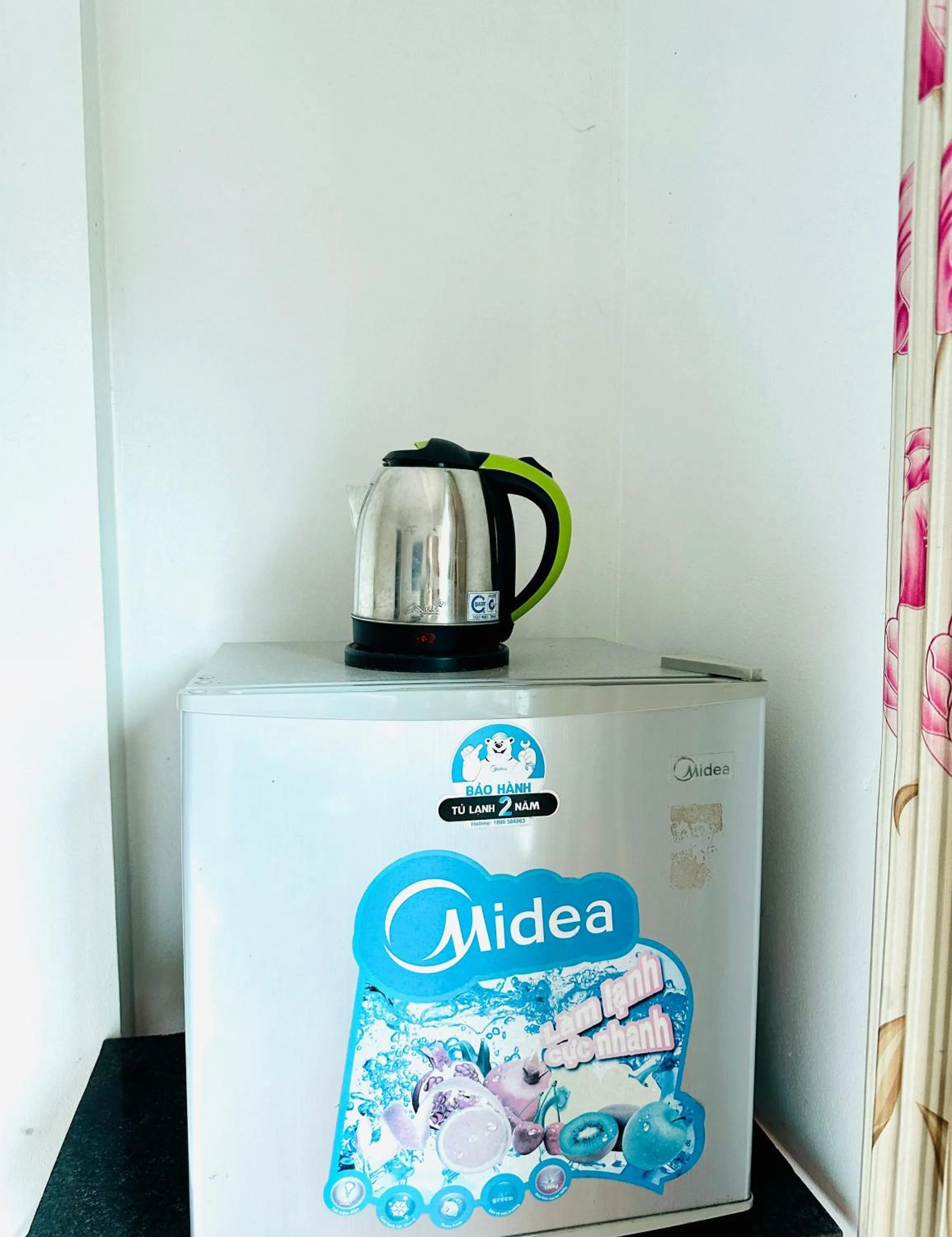 Coffee/tea facilities in Van Anh Hotel