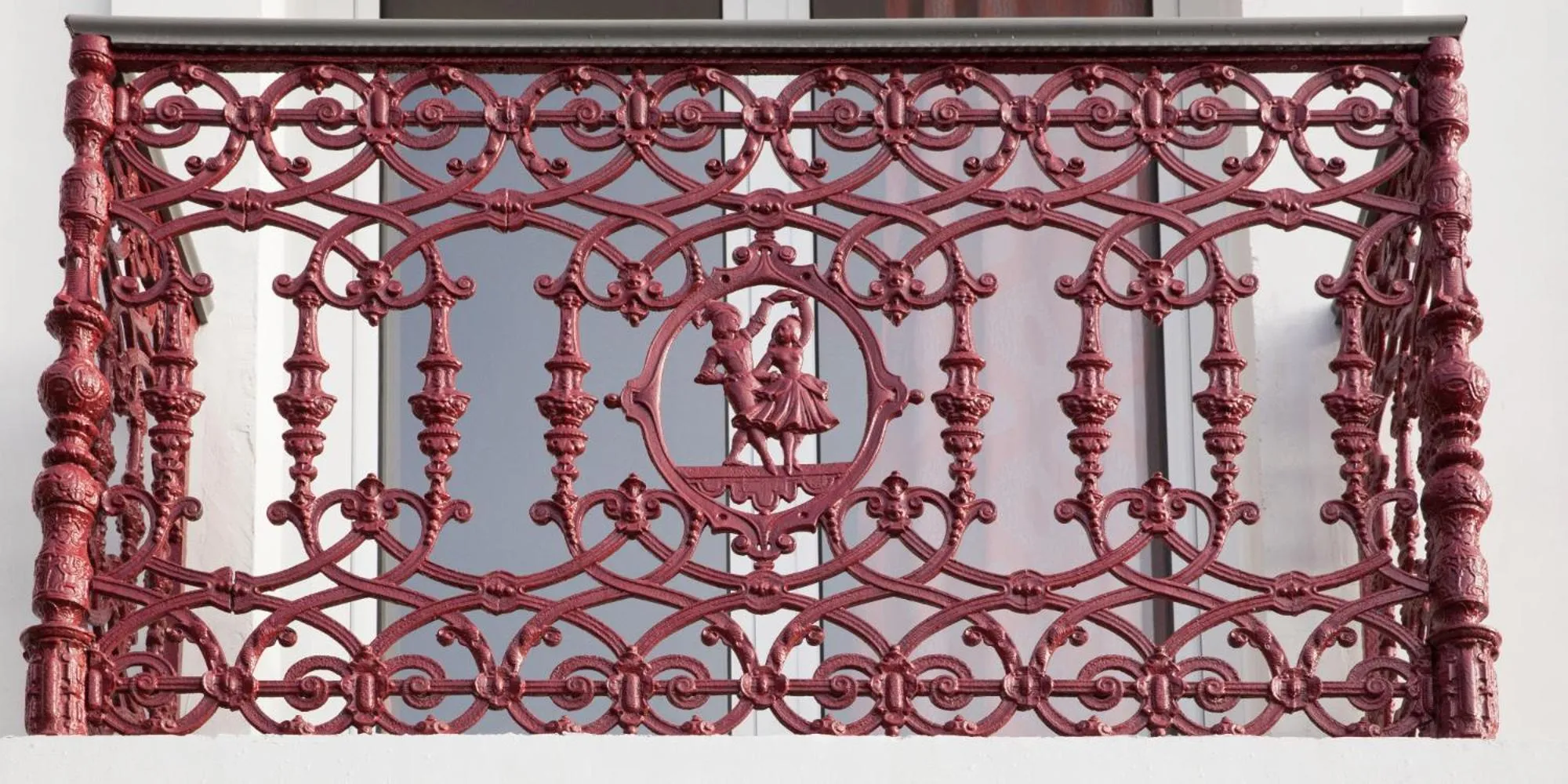 Decorative detail in Le Jardin des Toiles