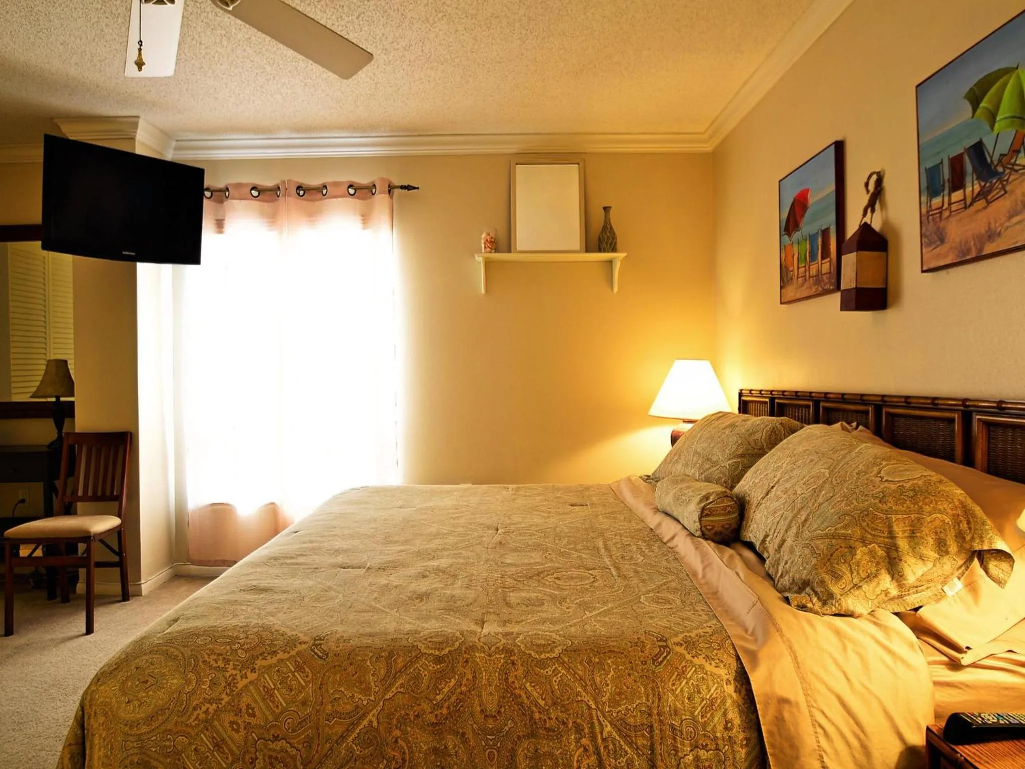 Bed in 440 West Condos 308S