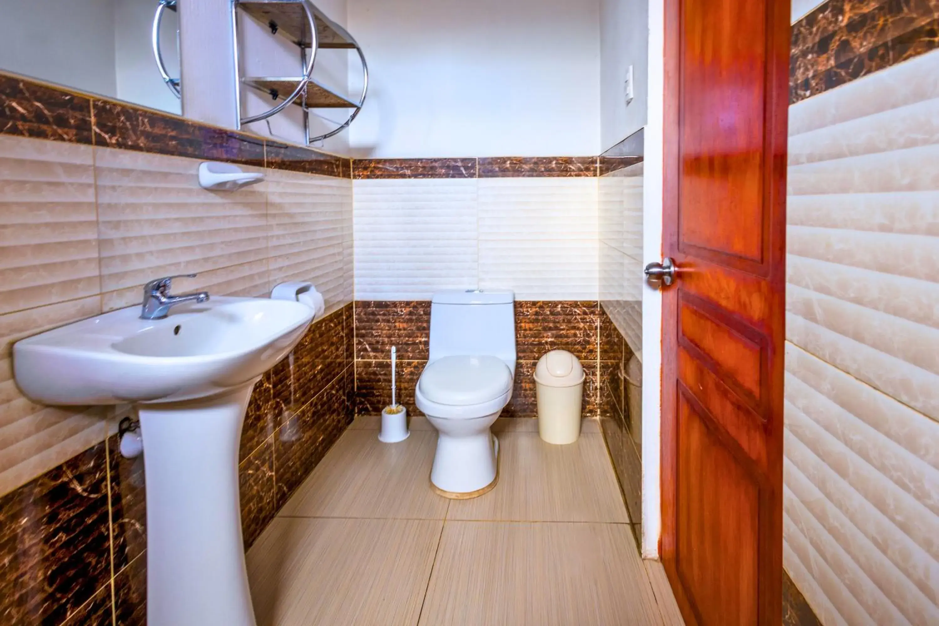 Triple Room with Private Bathroom in Hermoza House Triple Room with Private Bathroom in Hermoza House