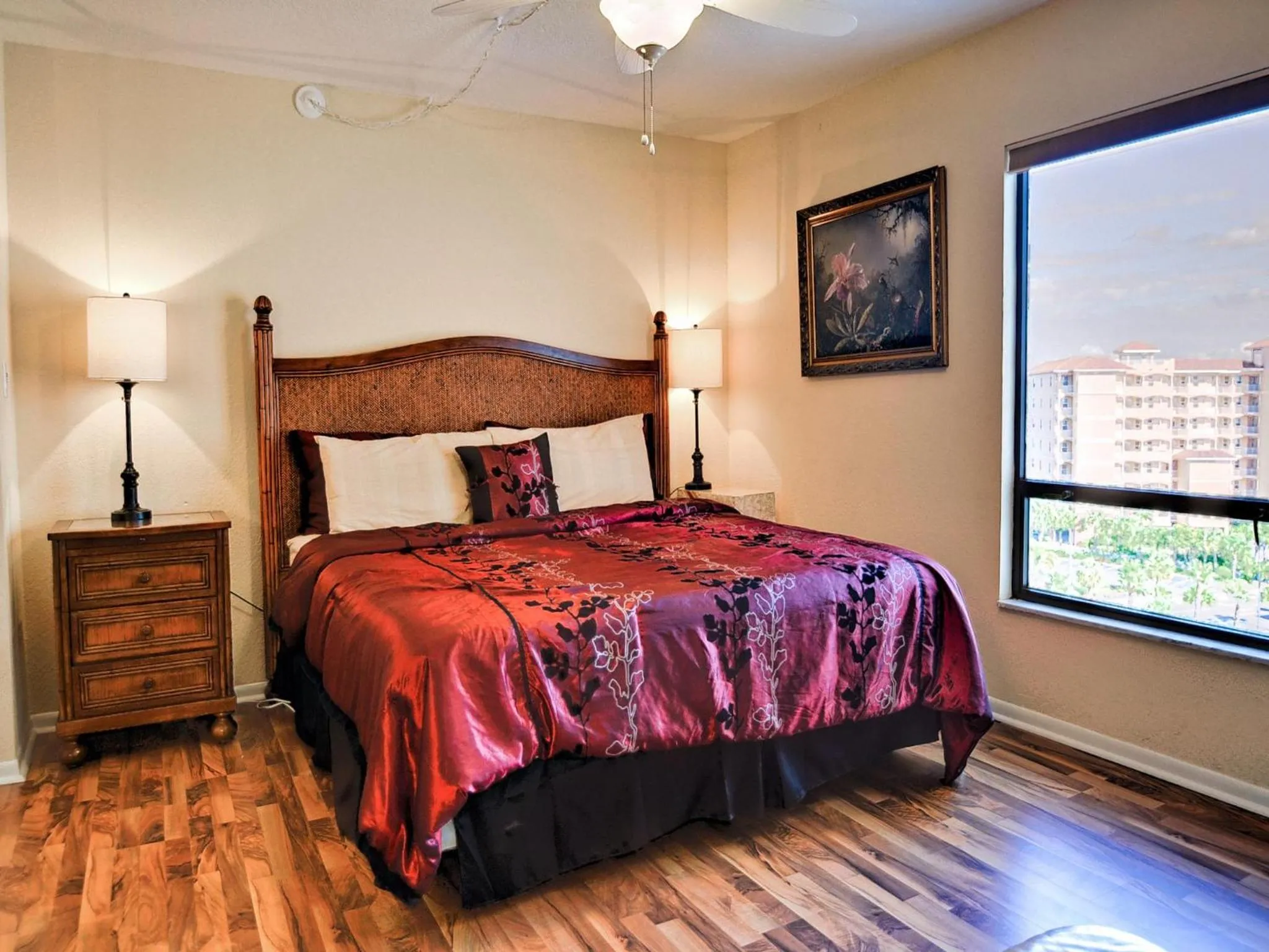 Bed in 440 West Condos 905S
