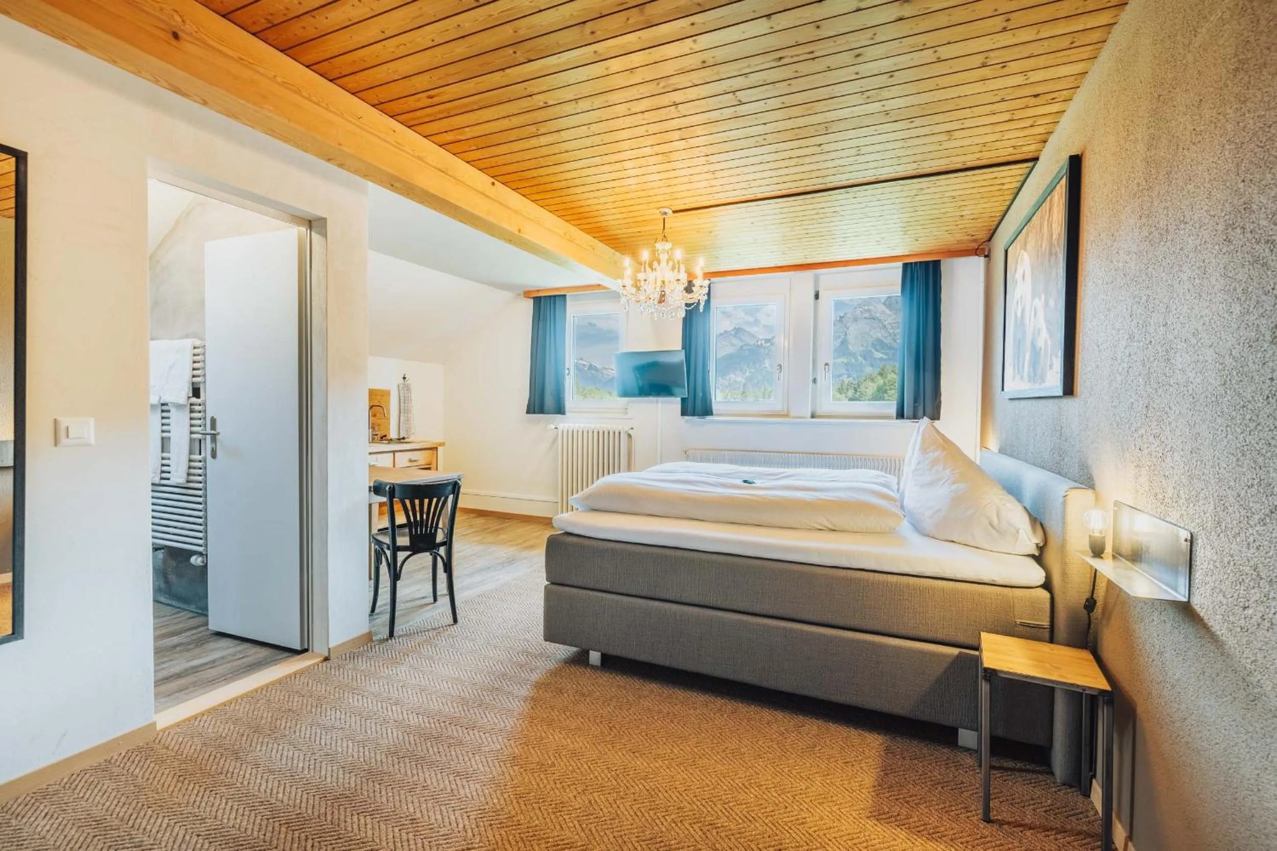 Photo of the whole room, Bed in Gasthof Bären