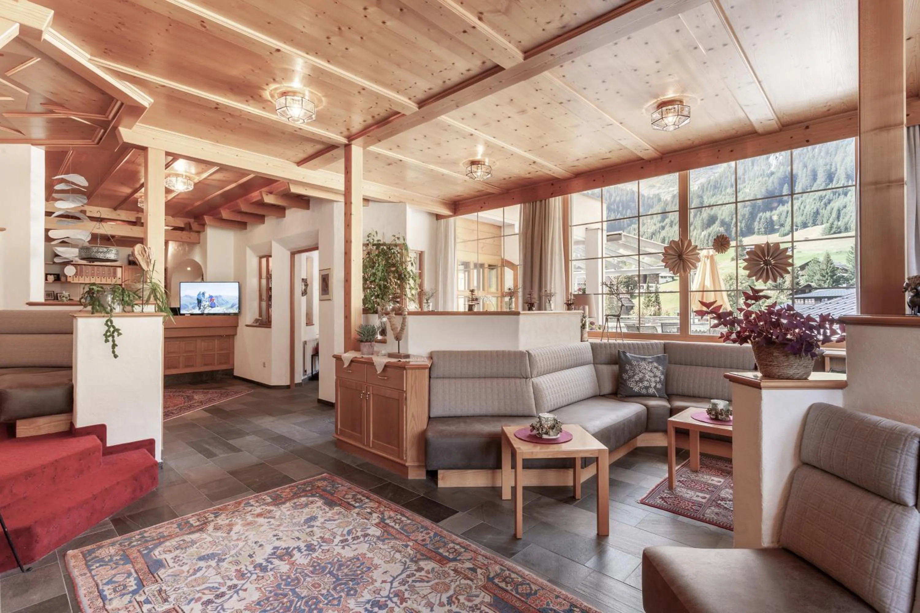 Lobby or reception in Sporthotel Bachmann