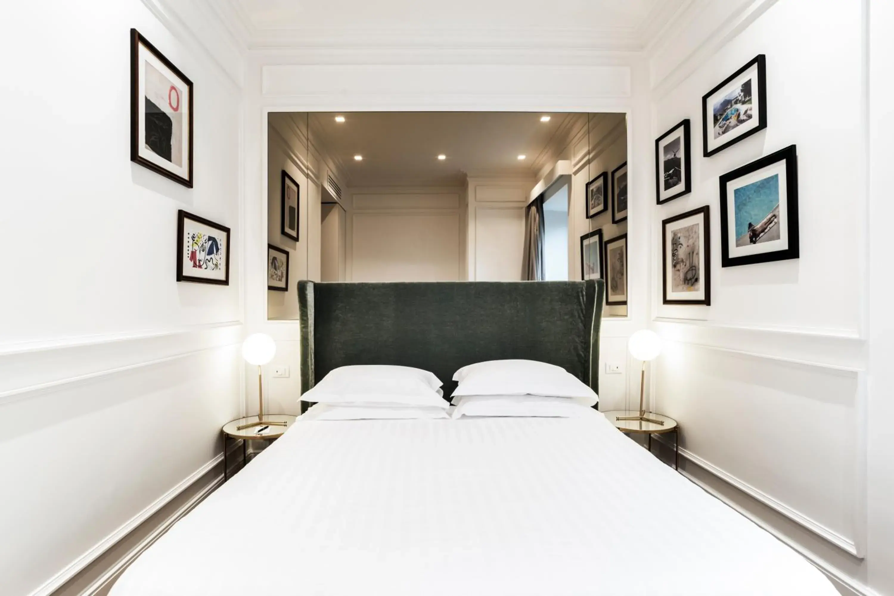 Bedroom, Bed in The Shire Hotel Bedroom, Bed in The Shire Hotel