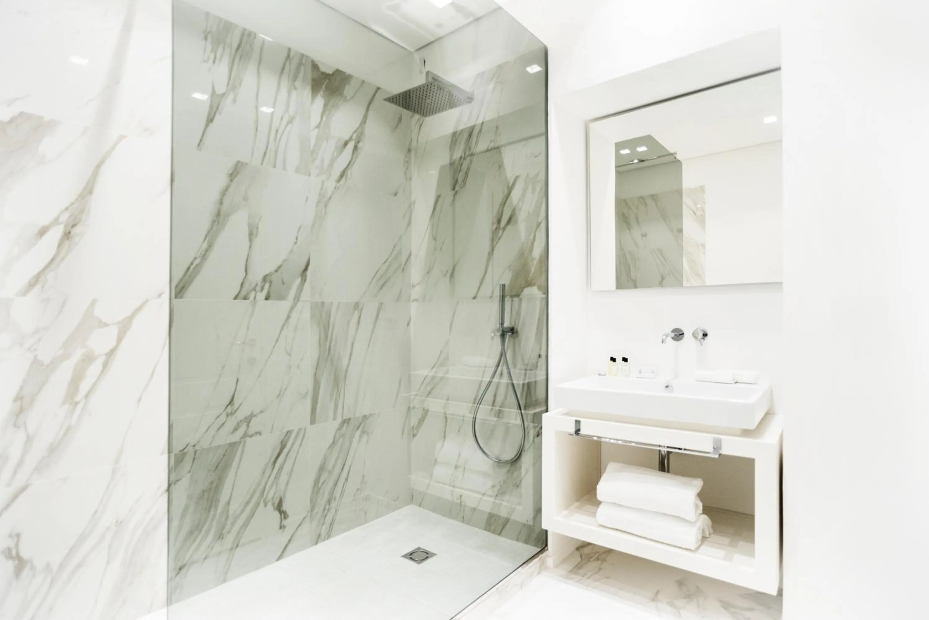 Bathroom in The Shire Hotel