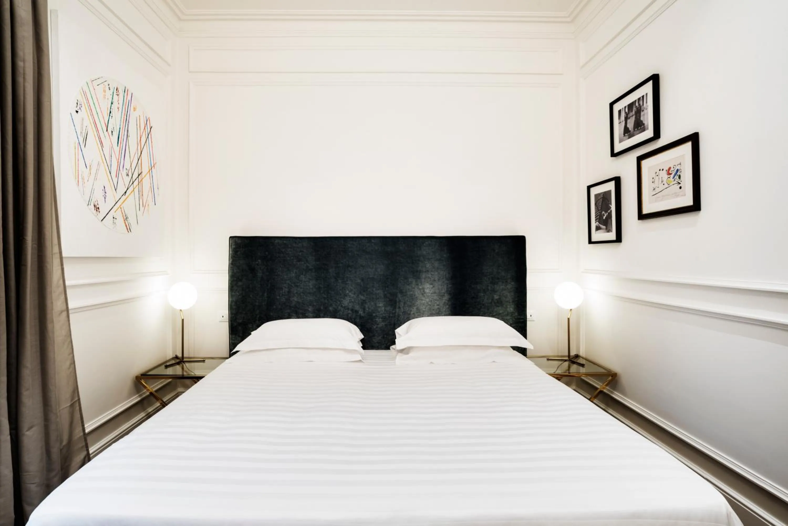 Bed in The Shire Hotel