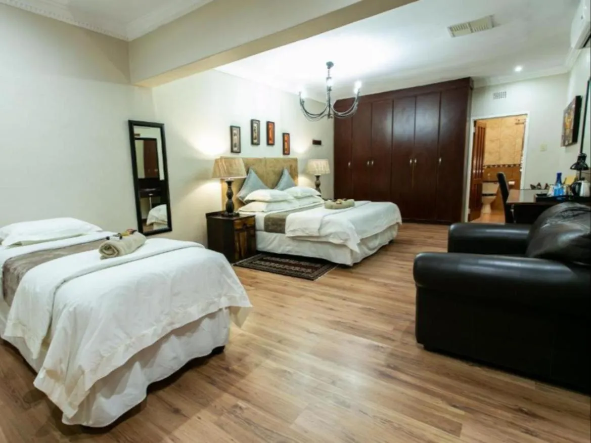 Bed in Royl Court Guesthouse