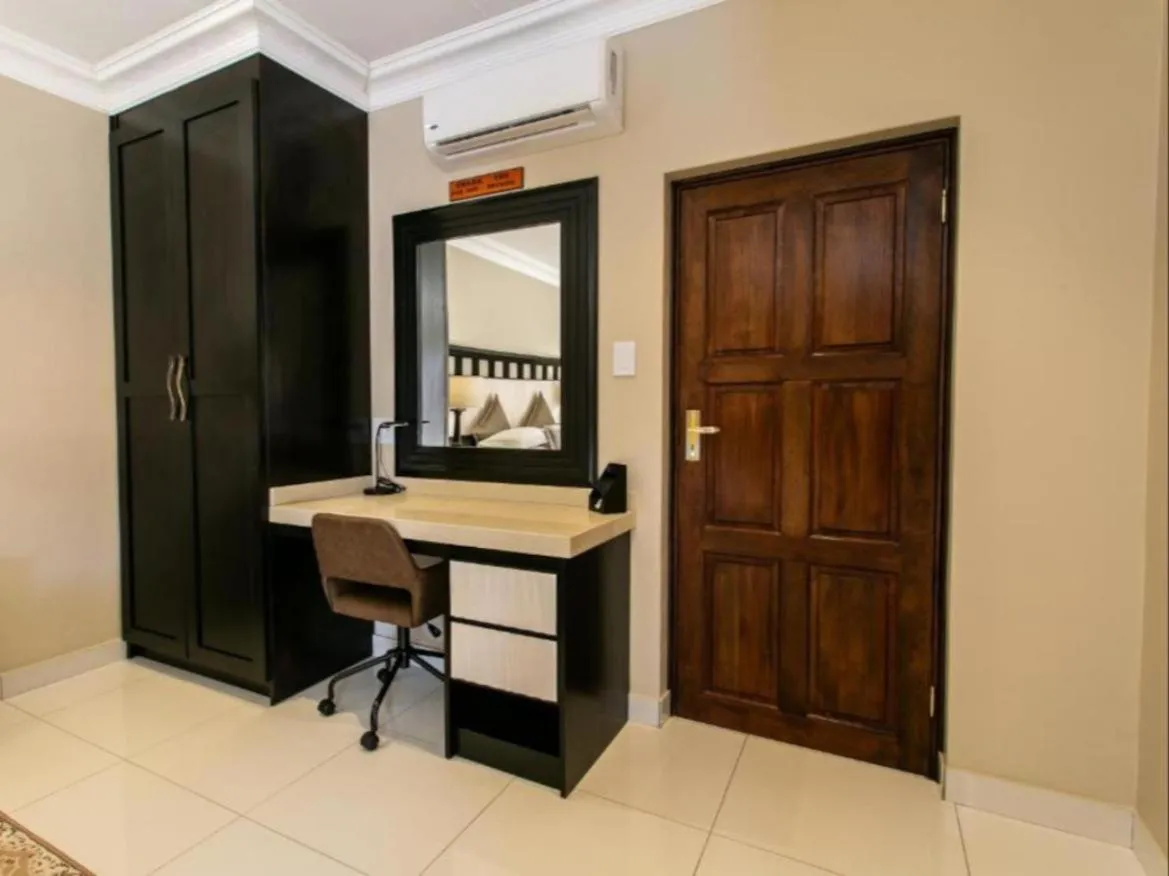 Royl Court Guesthouse