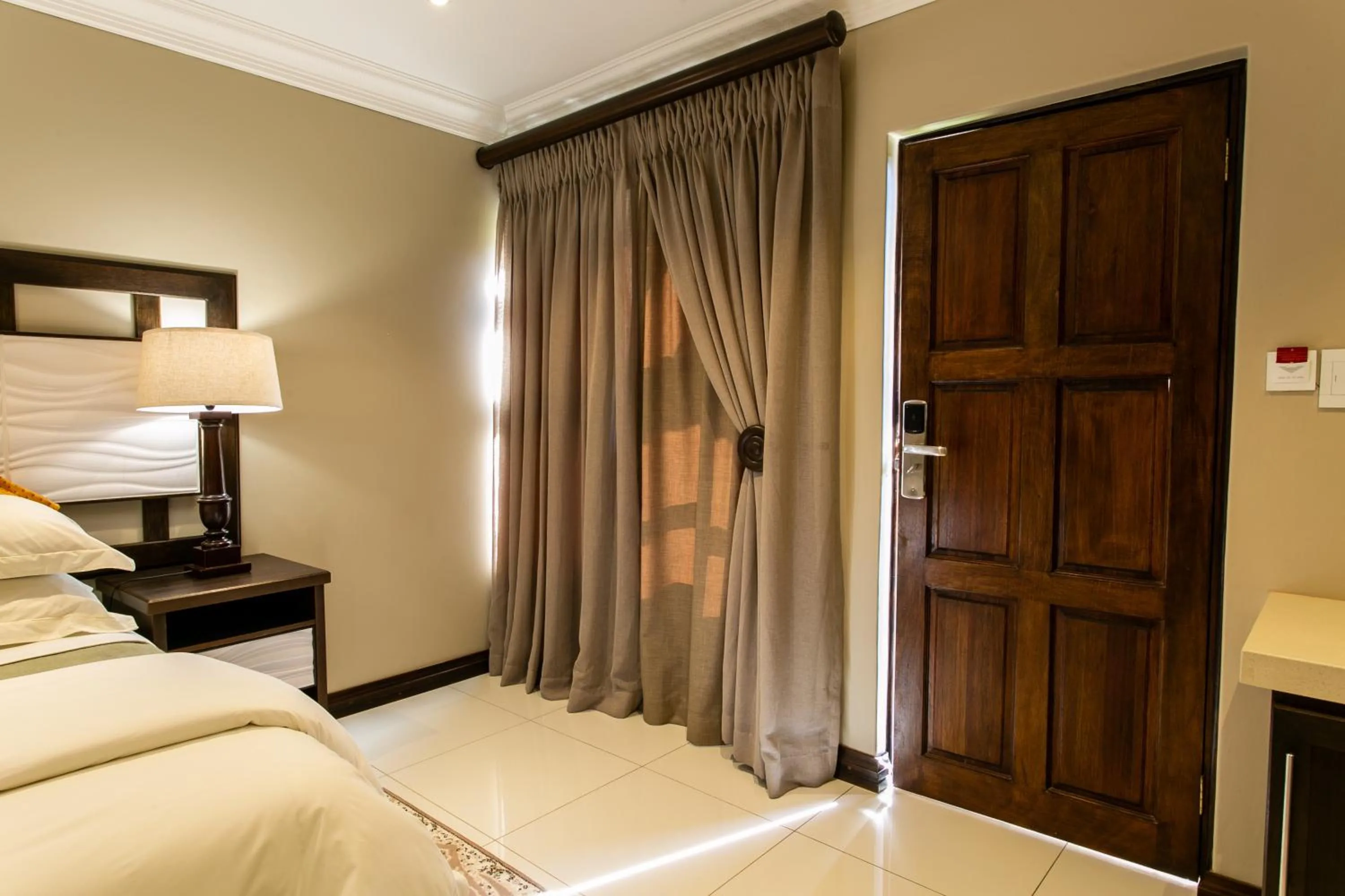 Bed in Royl Court Guesthouse