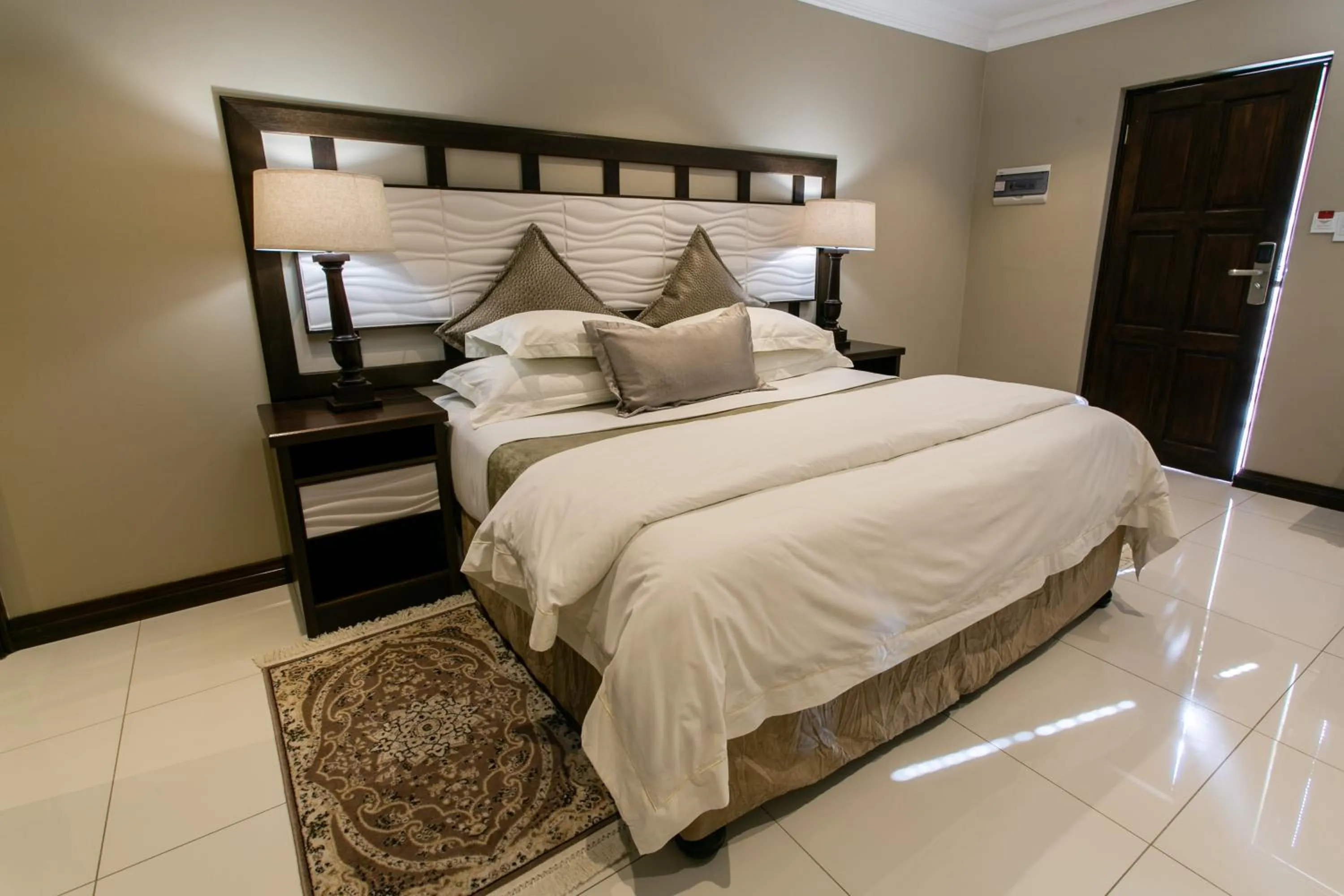 Bed in Royl Court Guesthouse