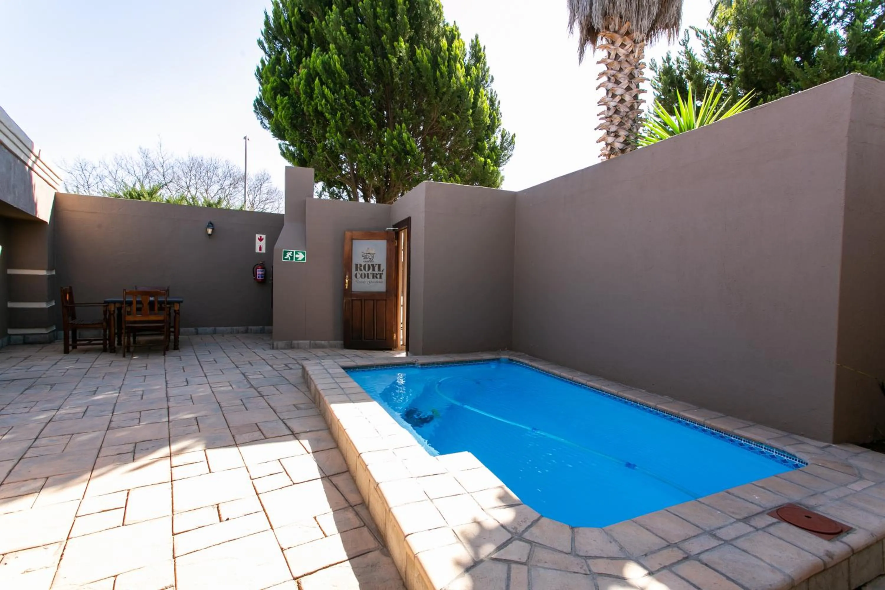 Swimming pool in Royl Court Guesthouse