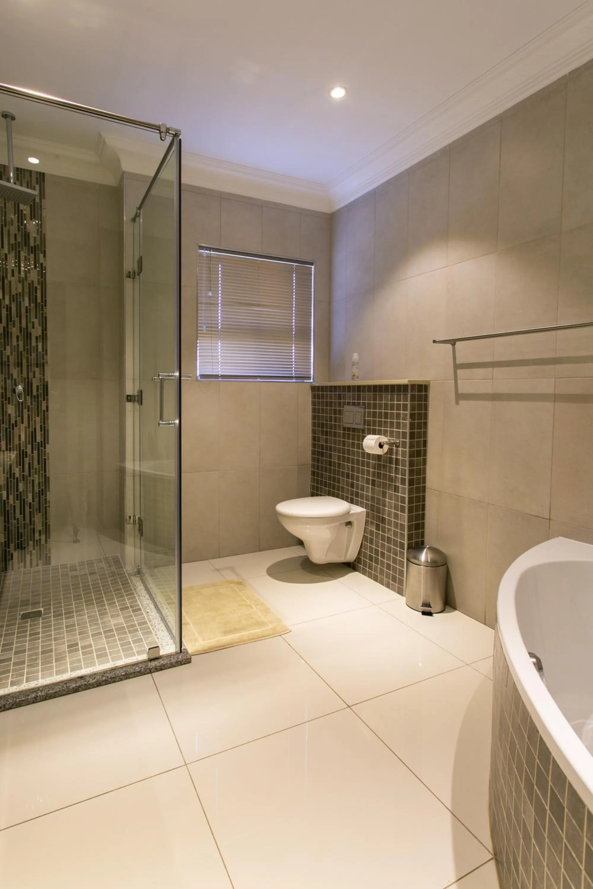 Royl Court Guesthouse