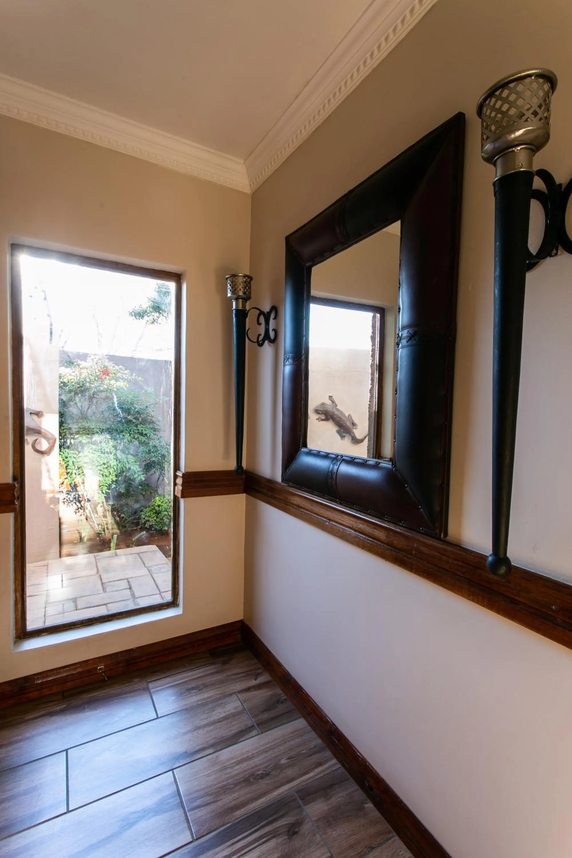Royl Court Guesthouse